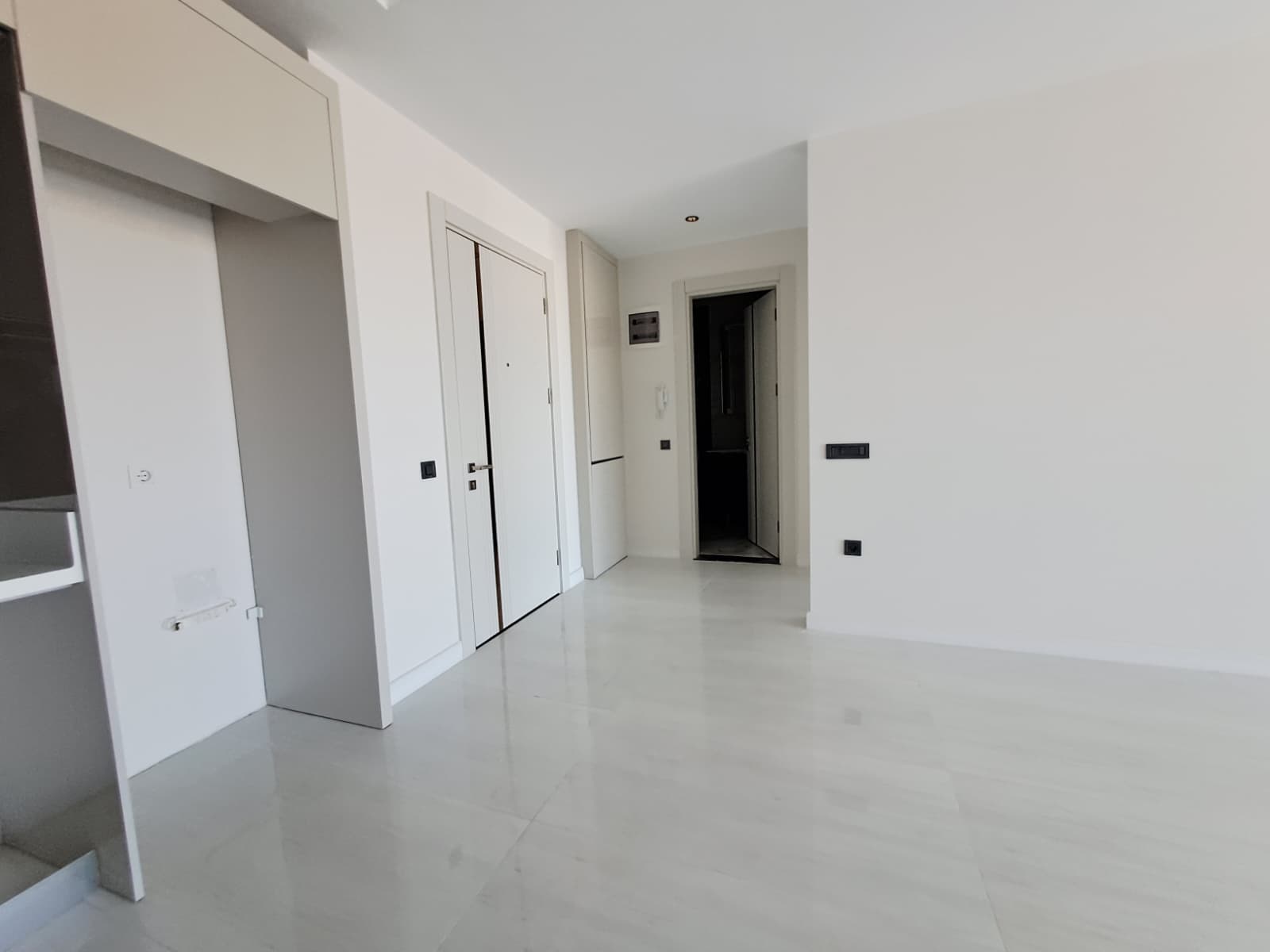 Квартира 1+1 85 м² в премиальном комплекс-отеле на побережье Тюрклера – Алания