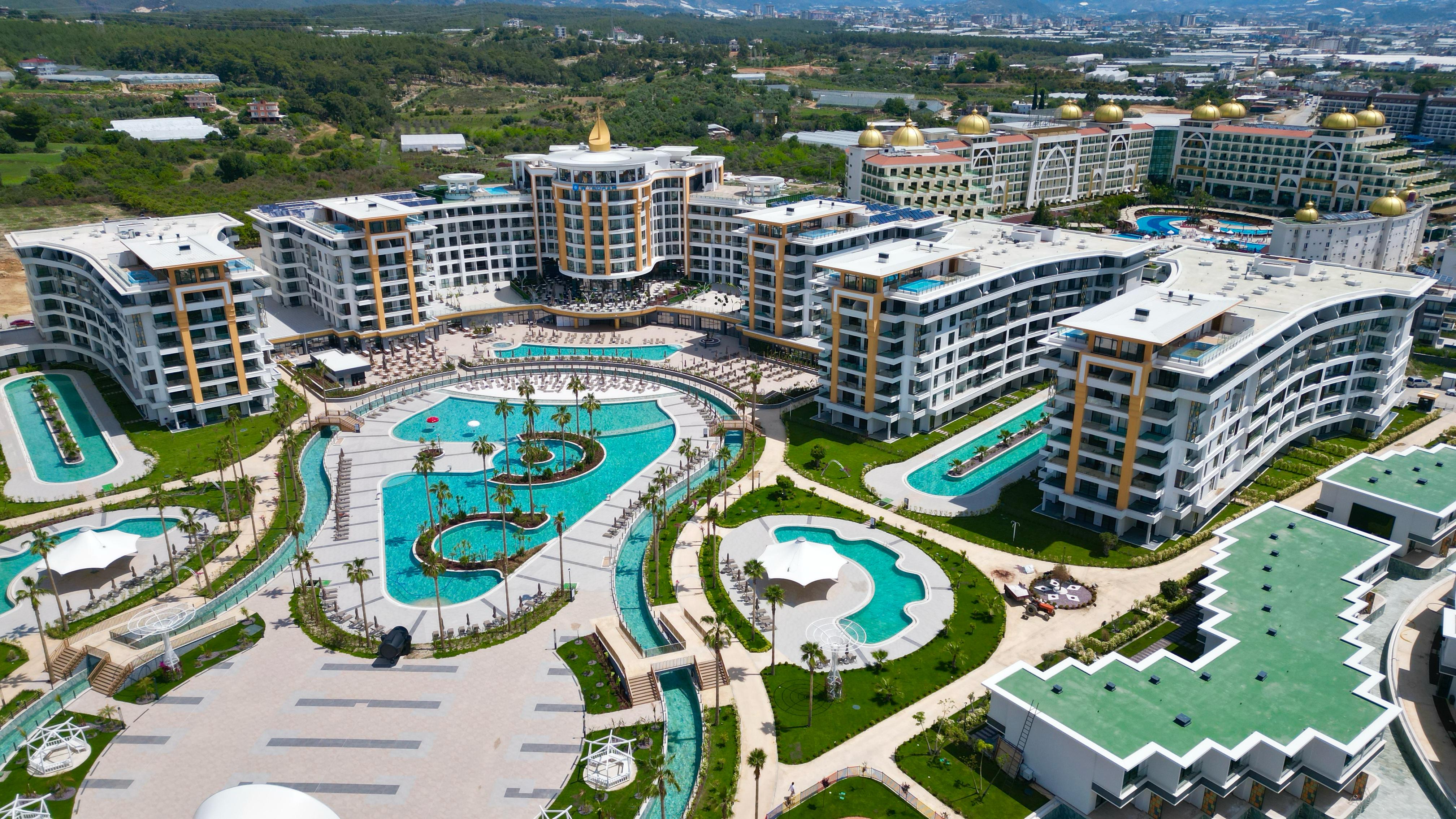 2+1 apartment in Türkler - suitable for a residence permit, residence with a hotel concept