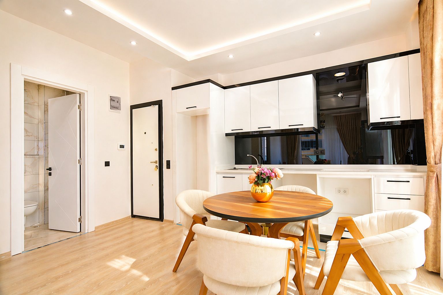 A 1+1 apartment at a great price in Mahmutlar – furnished and with mountain views