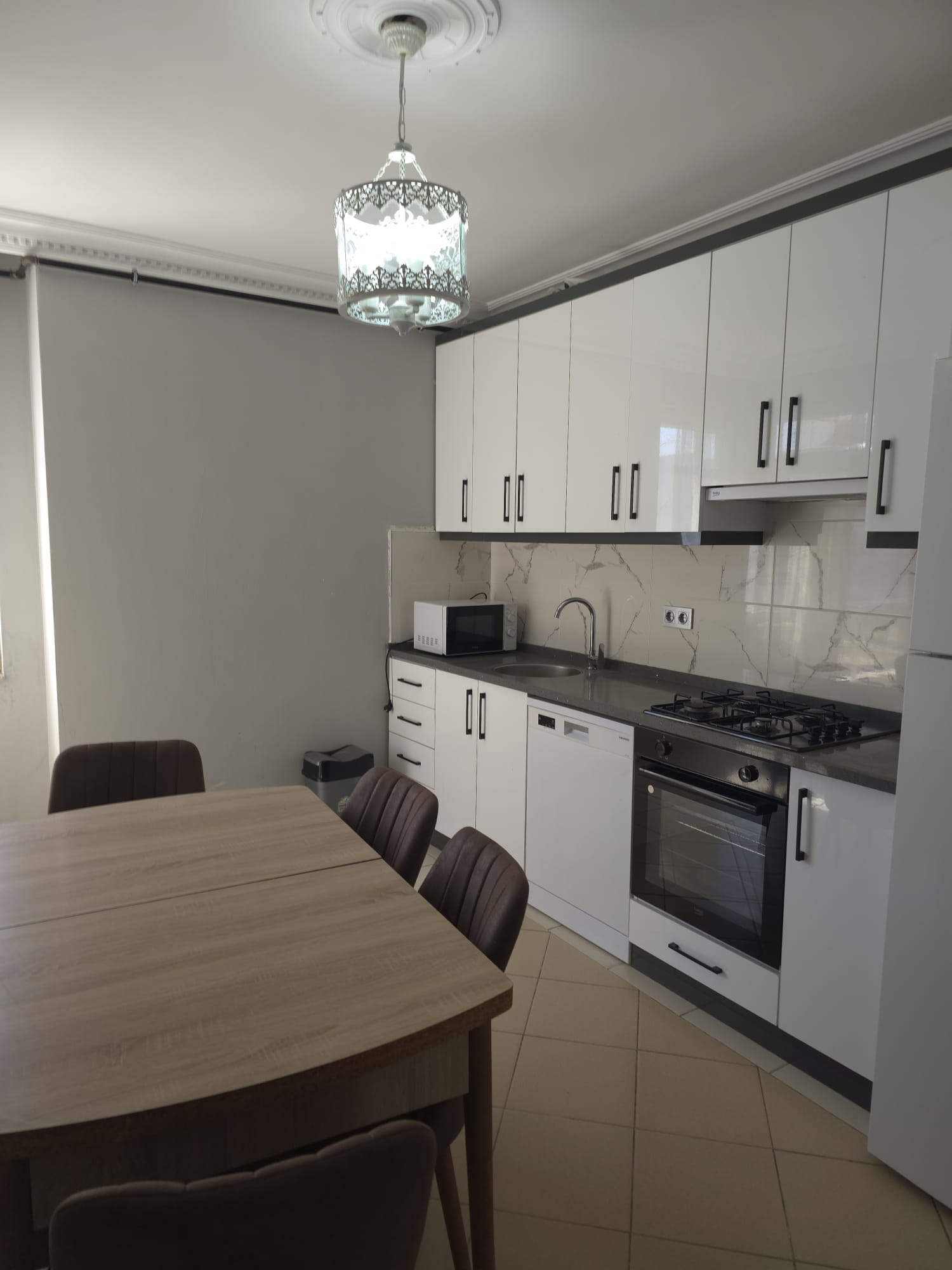 2+1 apartment in Antalya, Muratpasa district, Kızılarık – furnished, separate kitchen, direct from the owner