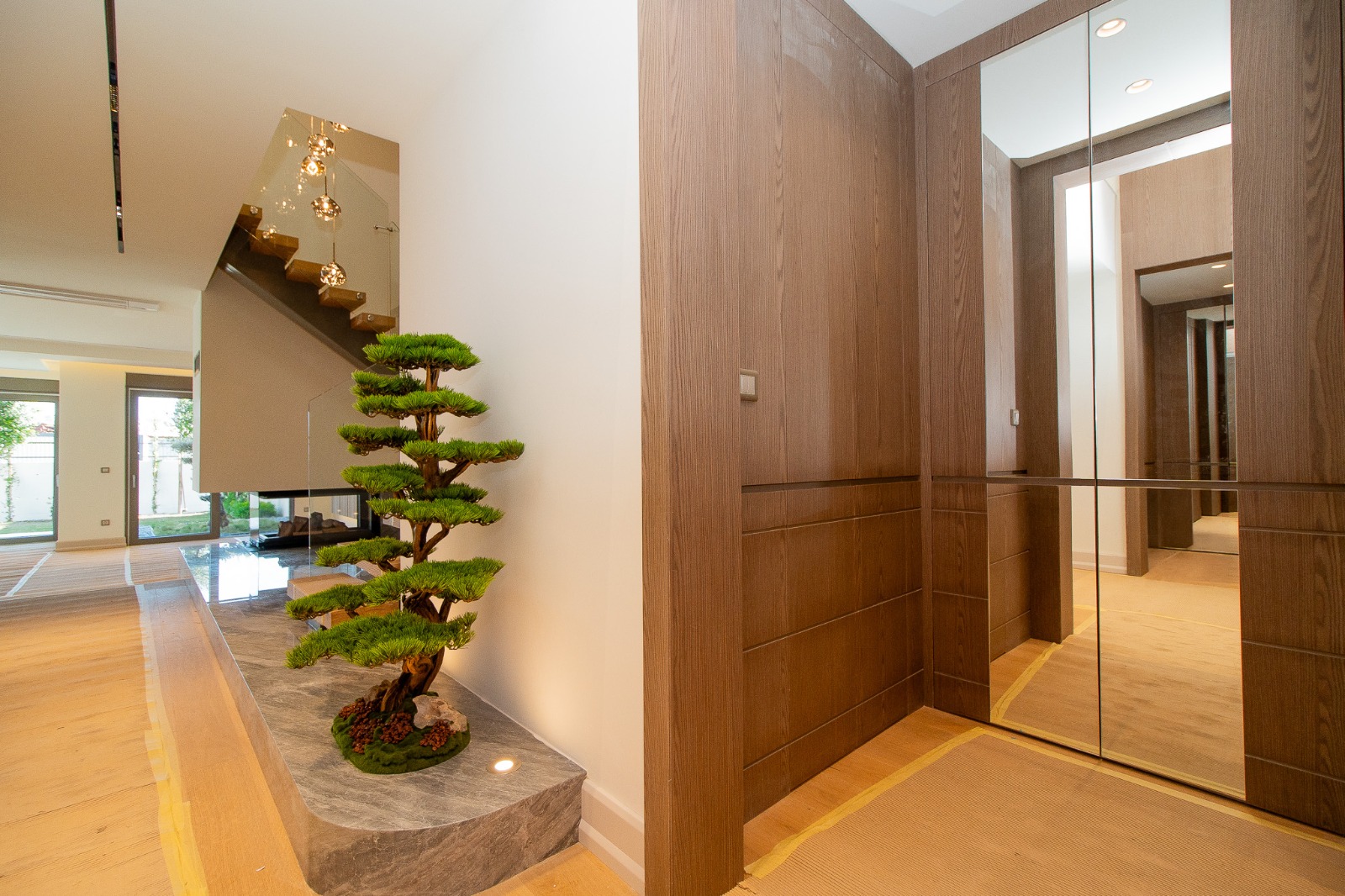 Modern villas in Antalya's Lara district - private pool, garden, and ideal location