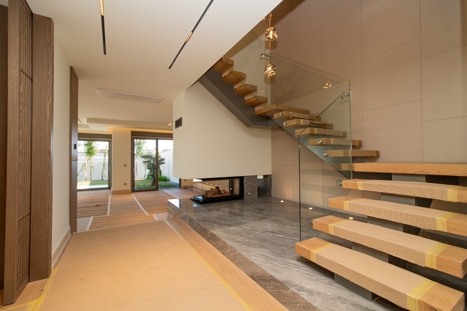 Modern villas in Antalya's Lara district - private pool, garden, and ideal location