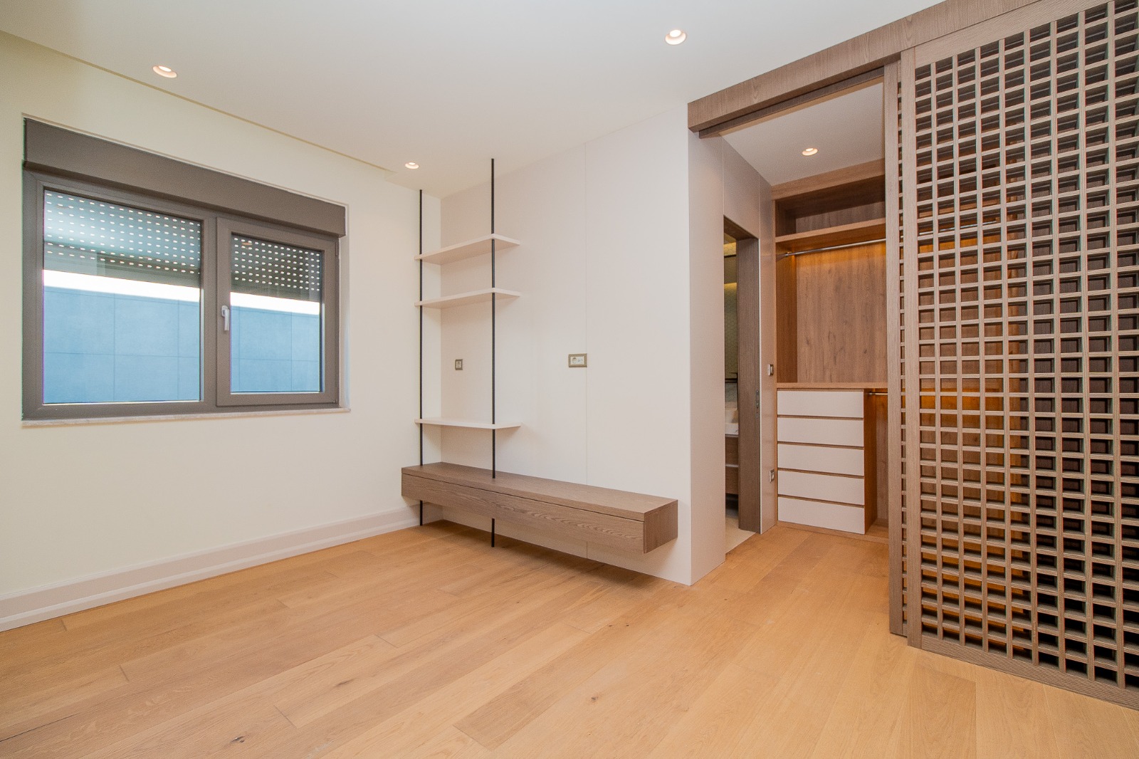 Modern villas in Antalya's Lara district - private pool, garden, and ideal location