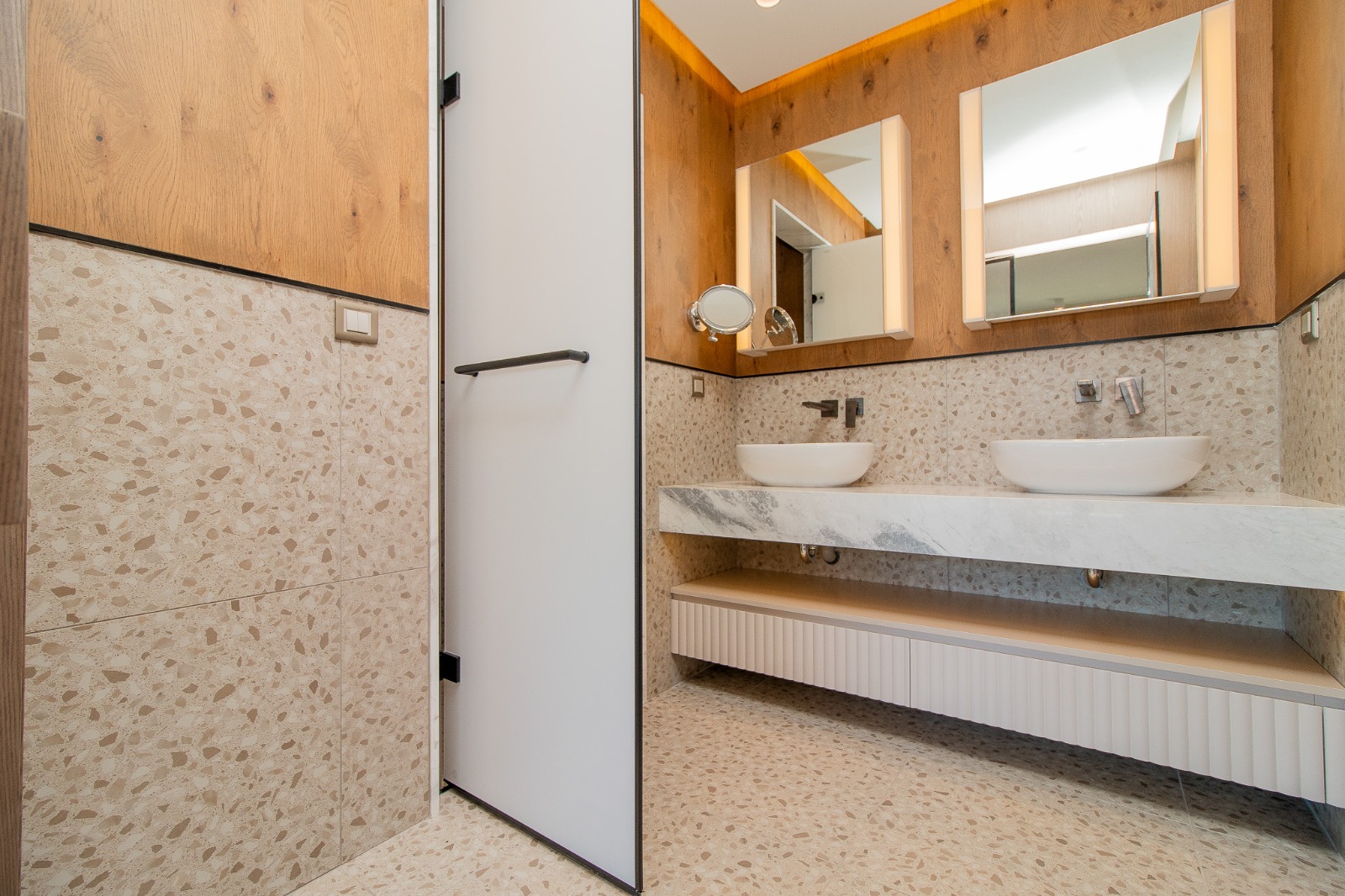 Modern villas in Antalya's Lara district - private pool, garden, and ideal location
