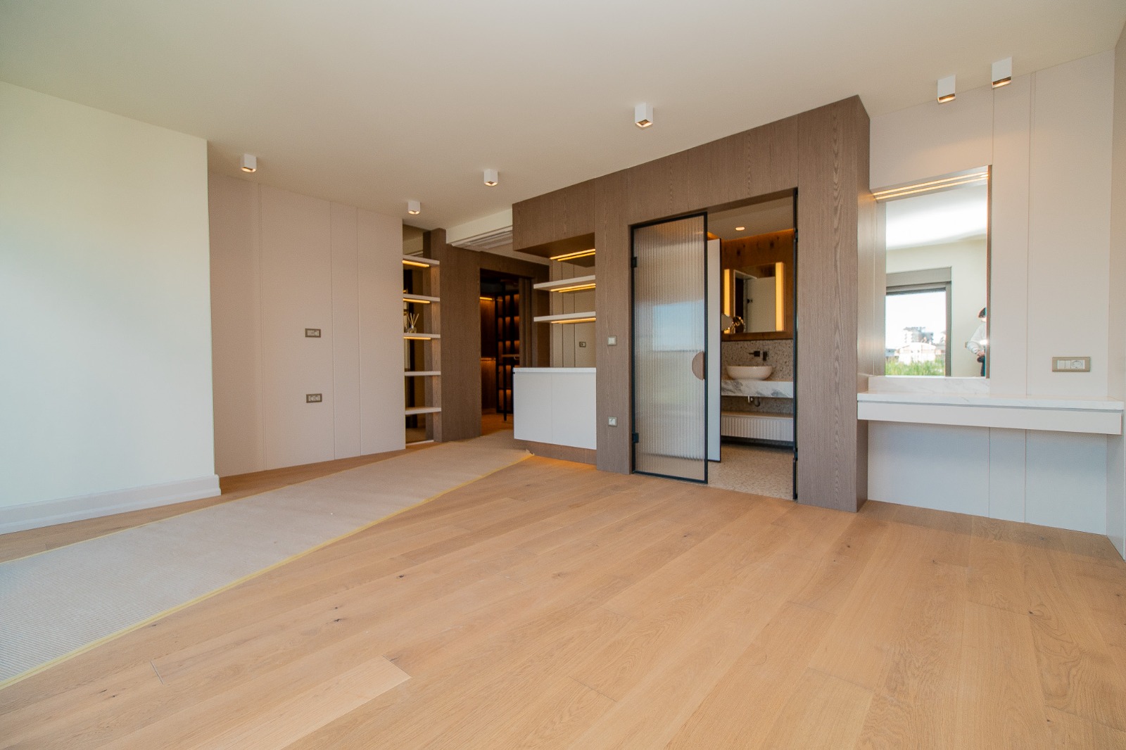 Modern villas in Antalya's Lara district - private pool, garden, and ideal location