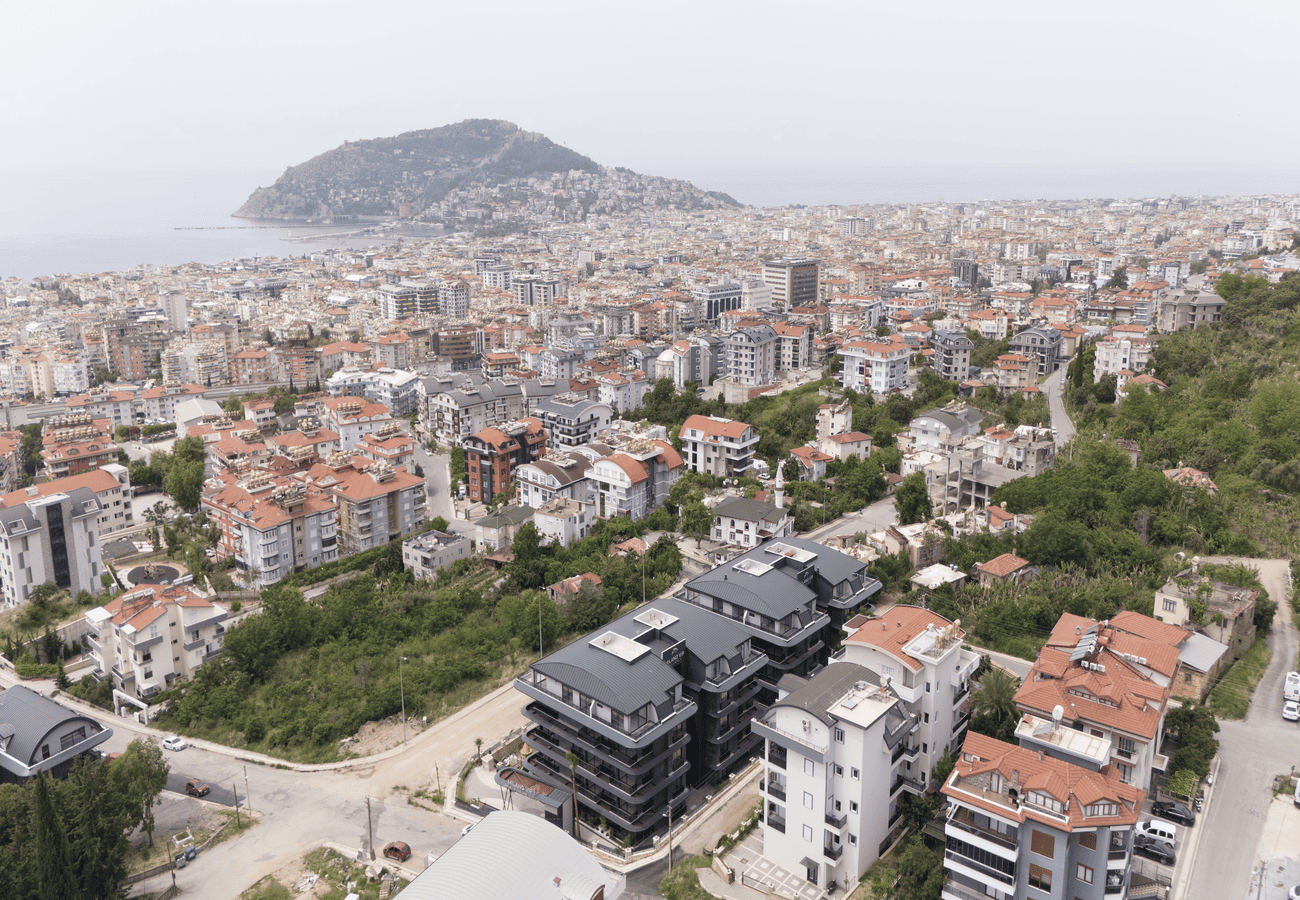 Alanya'nın merkezinde, Büyükahbahçe bölgesinde lüks 1+1 daire.