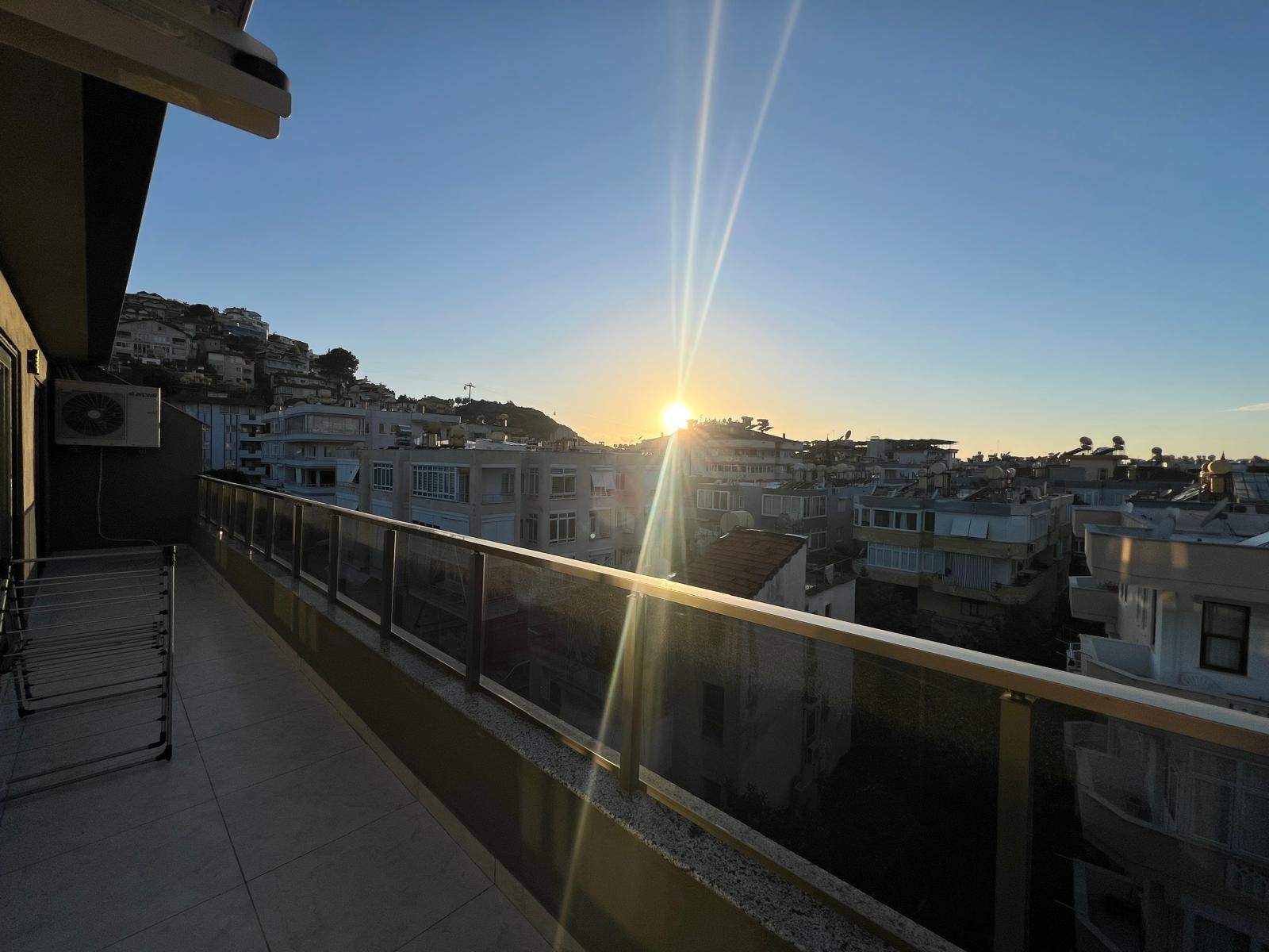Short-term rental - 2+1 penthouse in the center of Alanya, Cleopatra Beach area No. 13