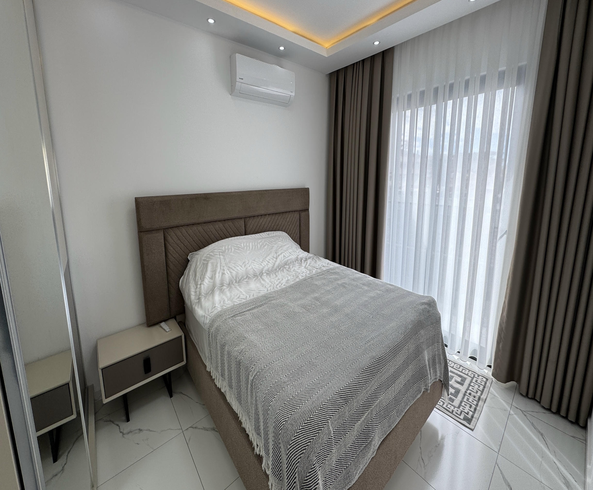 Short-term rental - 2+1 penthouse in the center of Alanya, Cleopatra Beach area No. 13