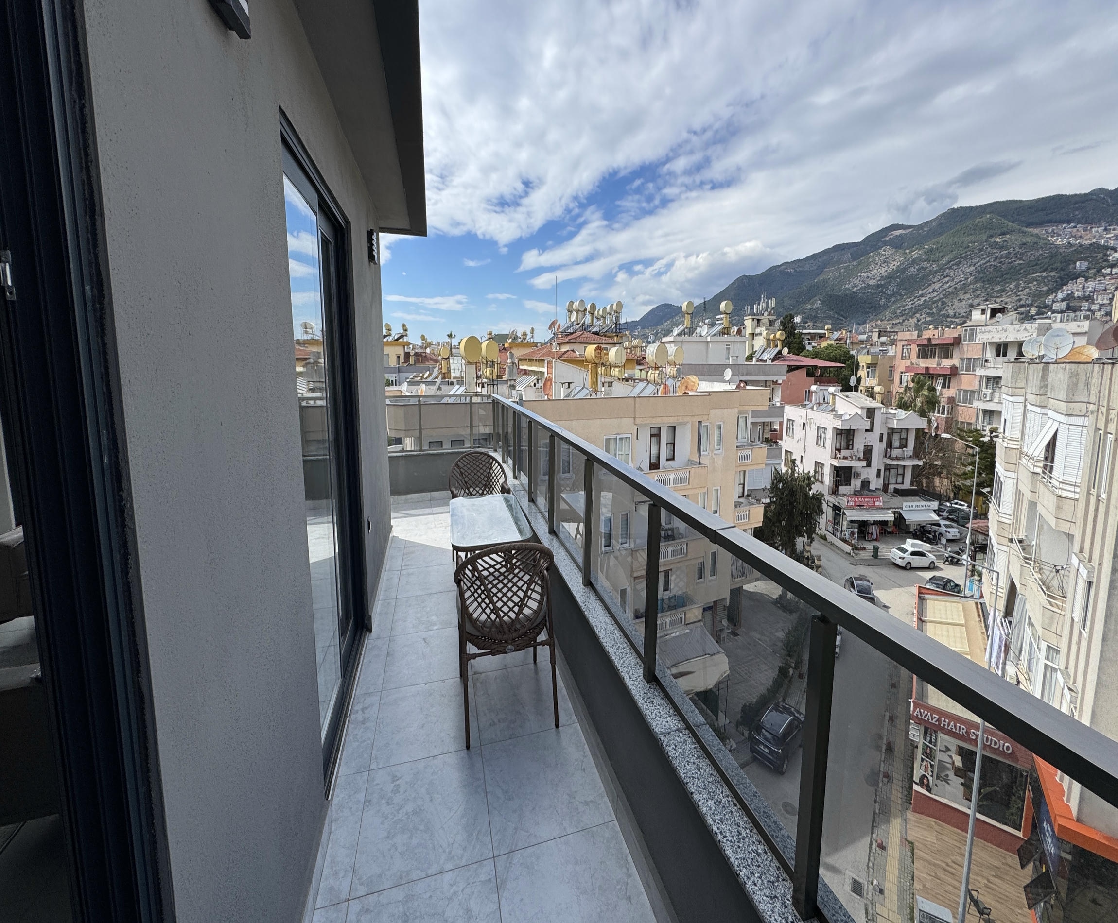 Short-term rental - 2+1 penthouse in the center of Alanya, Cleopatra Beach area No. 13