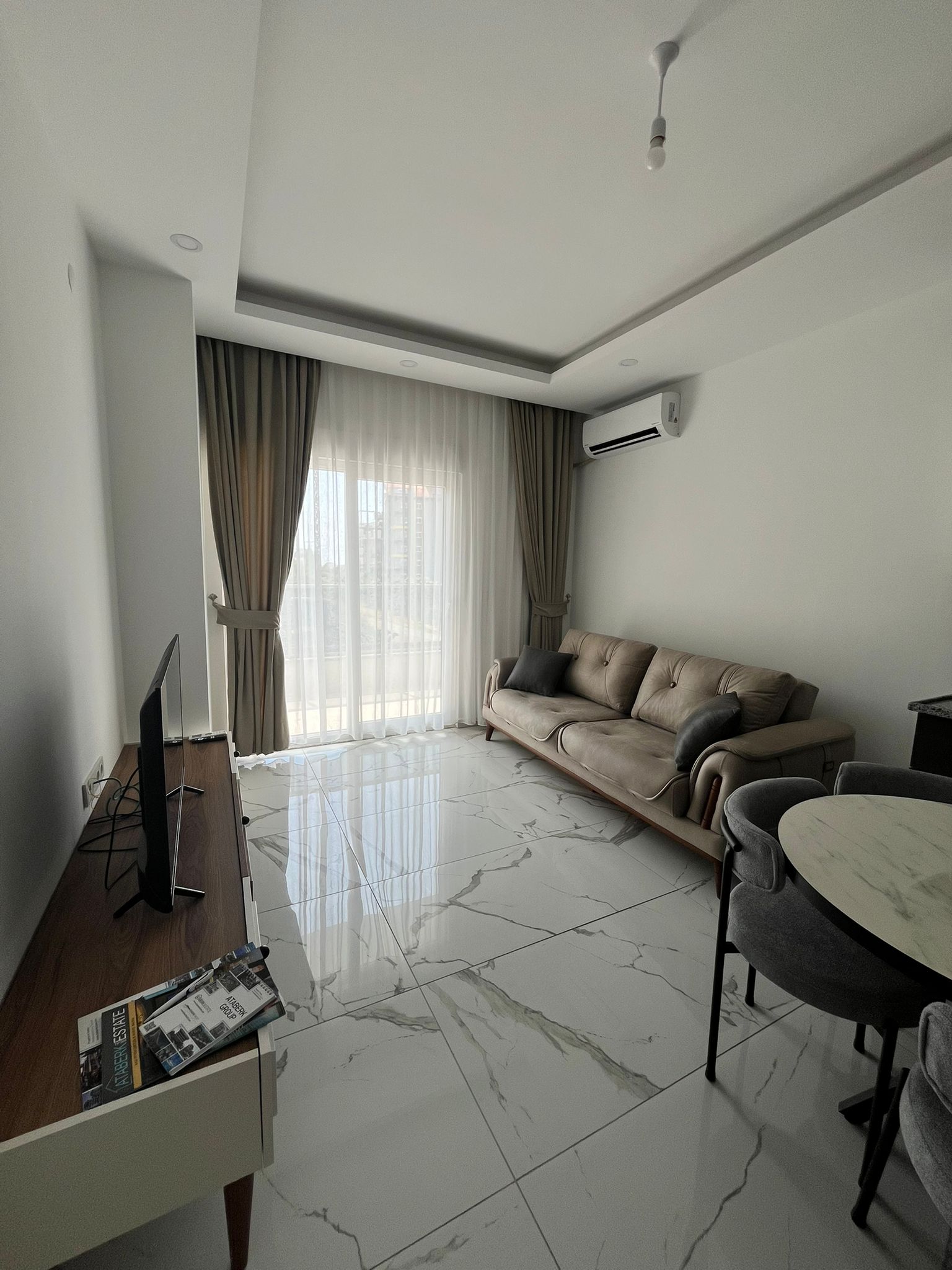 Avsallar 3. Bölge'de modern bir sitede yer alan 1+1 dairenin uzun süreli kiralanması.