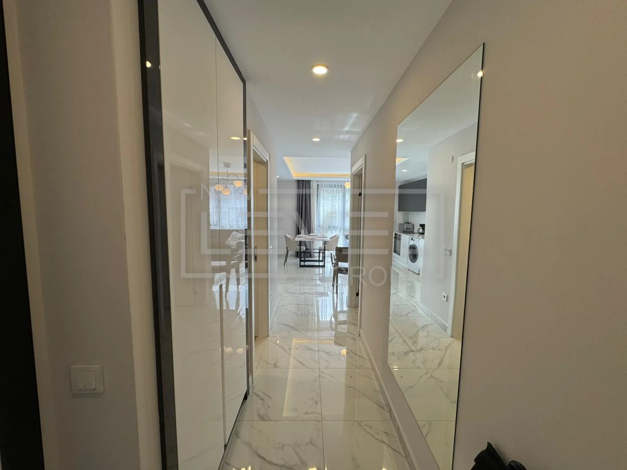 Long-term rent 1+1 in the center of Alanya - 300 m to Cleopatra Beach No. 12