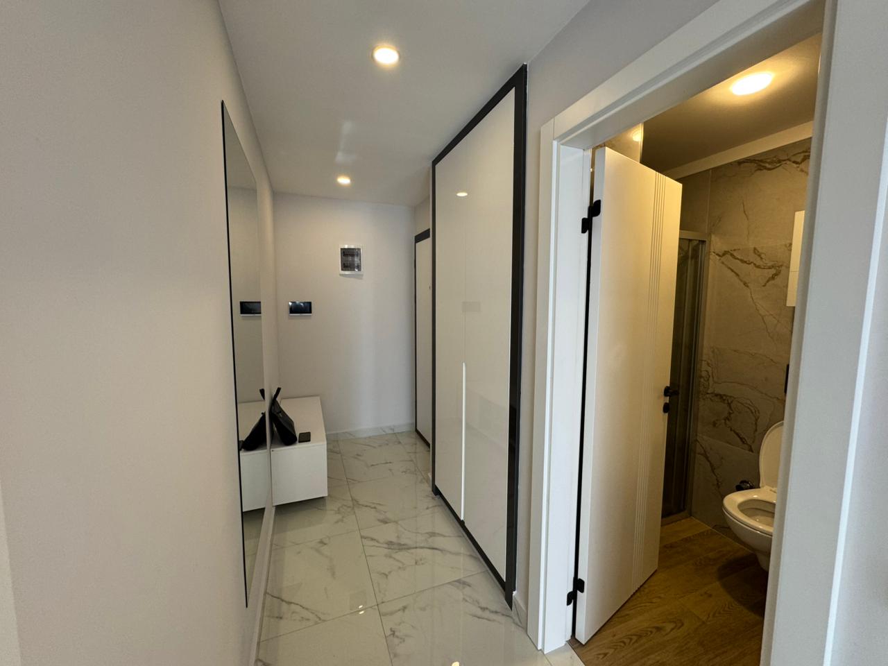 Long-term rent 1+1 in the center of Alanya - 300 m to Cleopatra Beach No. 12