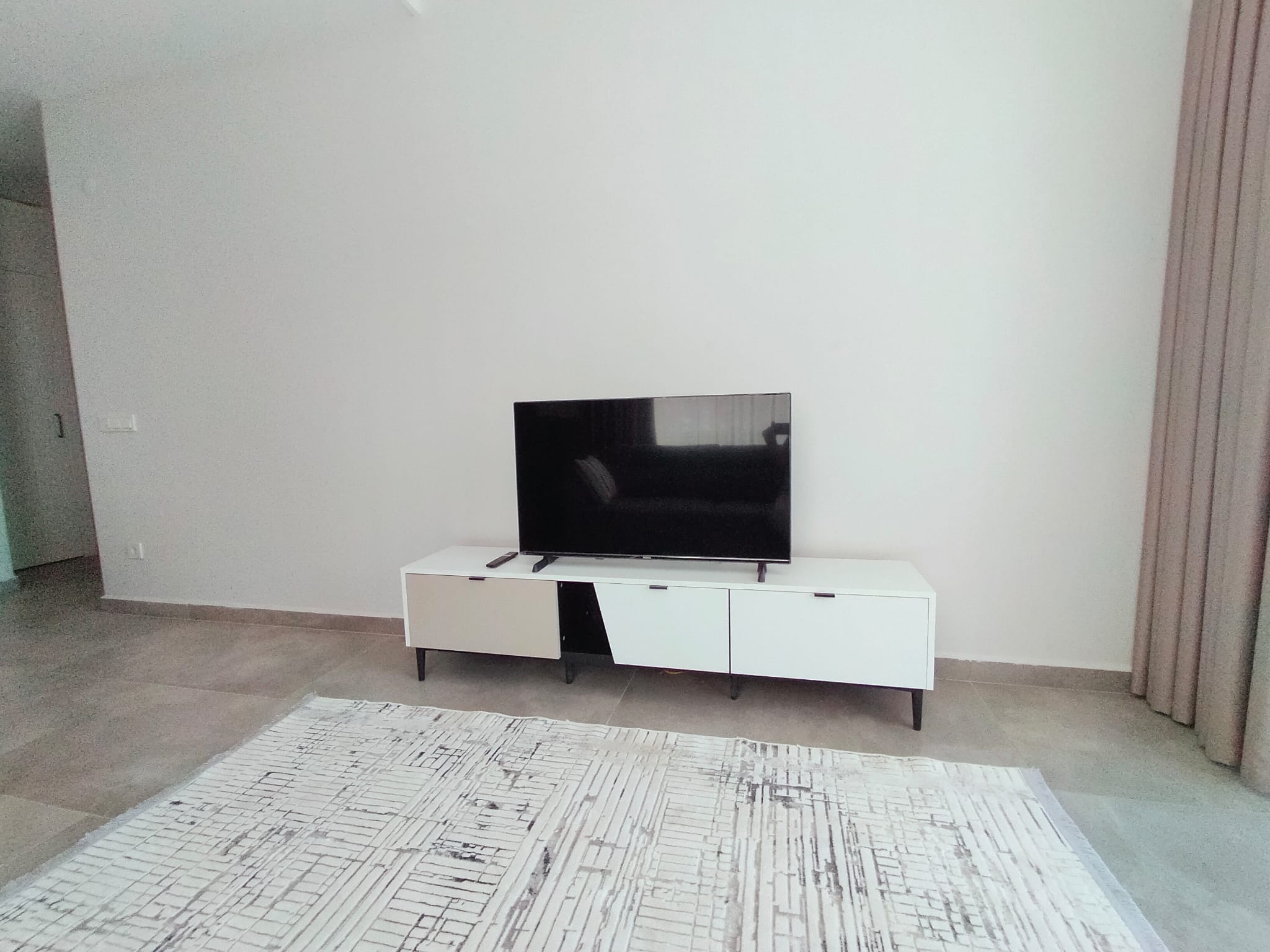 Long-term rent of a 1+1 apartment in the center of Alanya, Cleopatra Beach area No. 3
