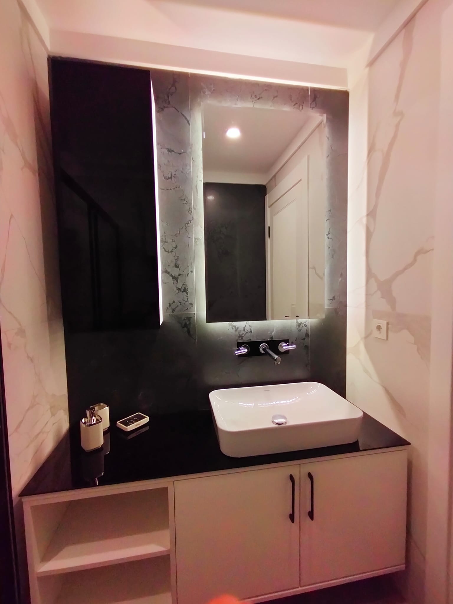 Long-term rent of a 1+1 apartment in the center of Alanya, Cleopatra Beach area No. 3