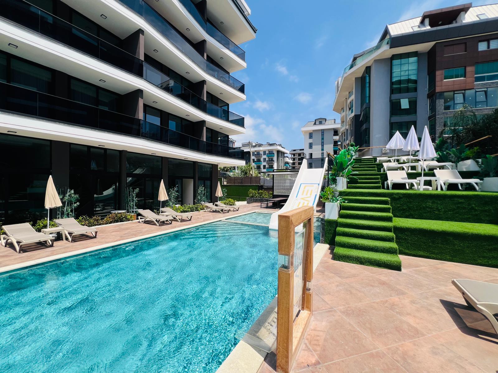 Alanya'nın merkezinde, Kleopatra Plajı bölgesinde, sahibinden doğrudan kiralık, eşyalı 2+1 daire.