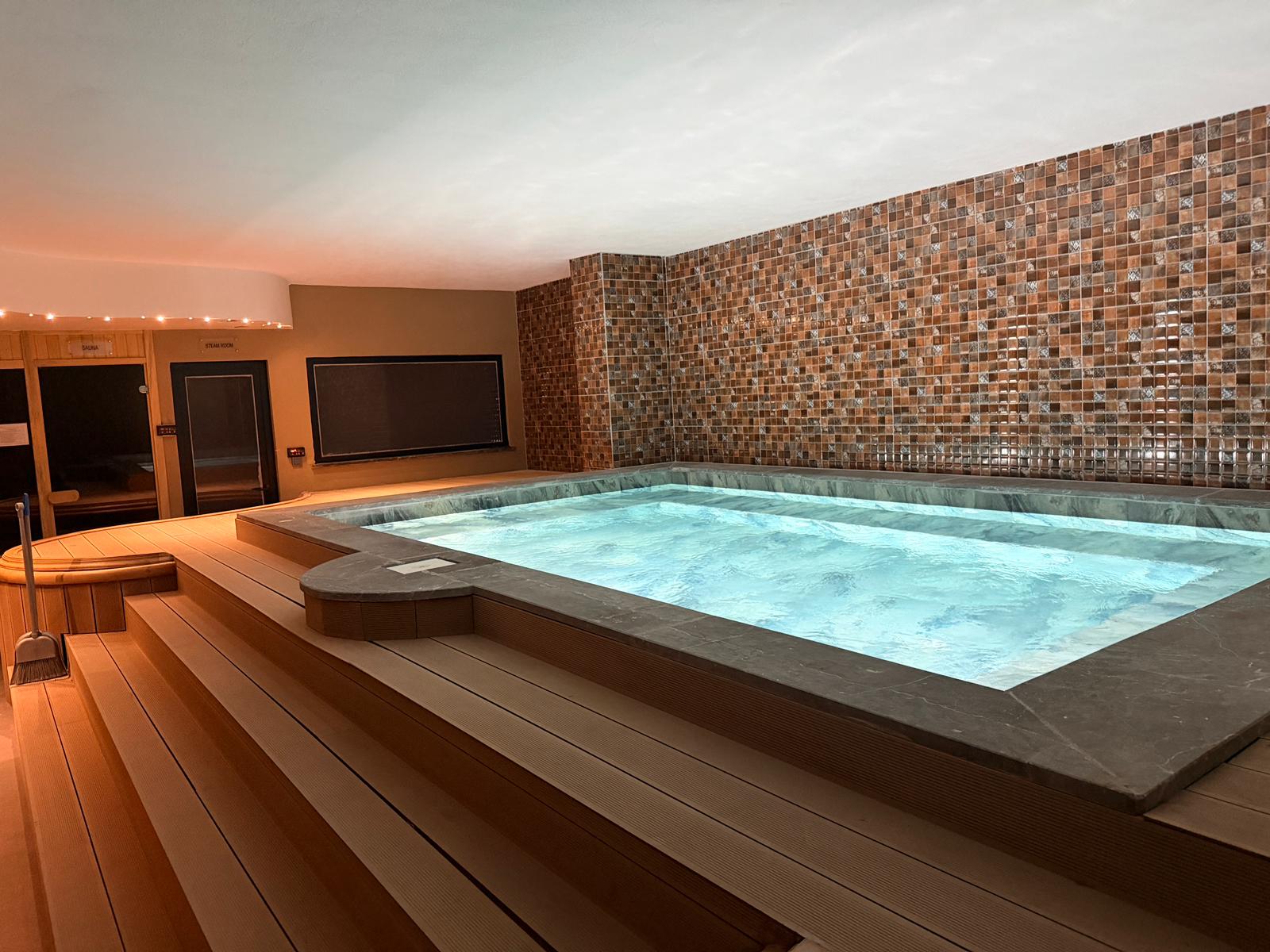 Alanya'nın merkezinde, Kleopatra Plajı bölgesinde, sahibinden doğrudan kiralık, eşyalı 2+1 daire.
