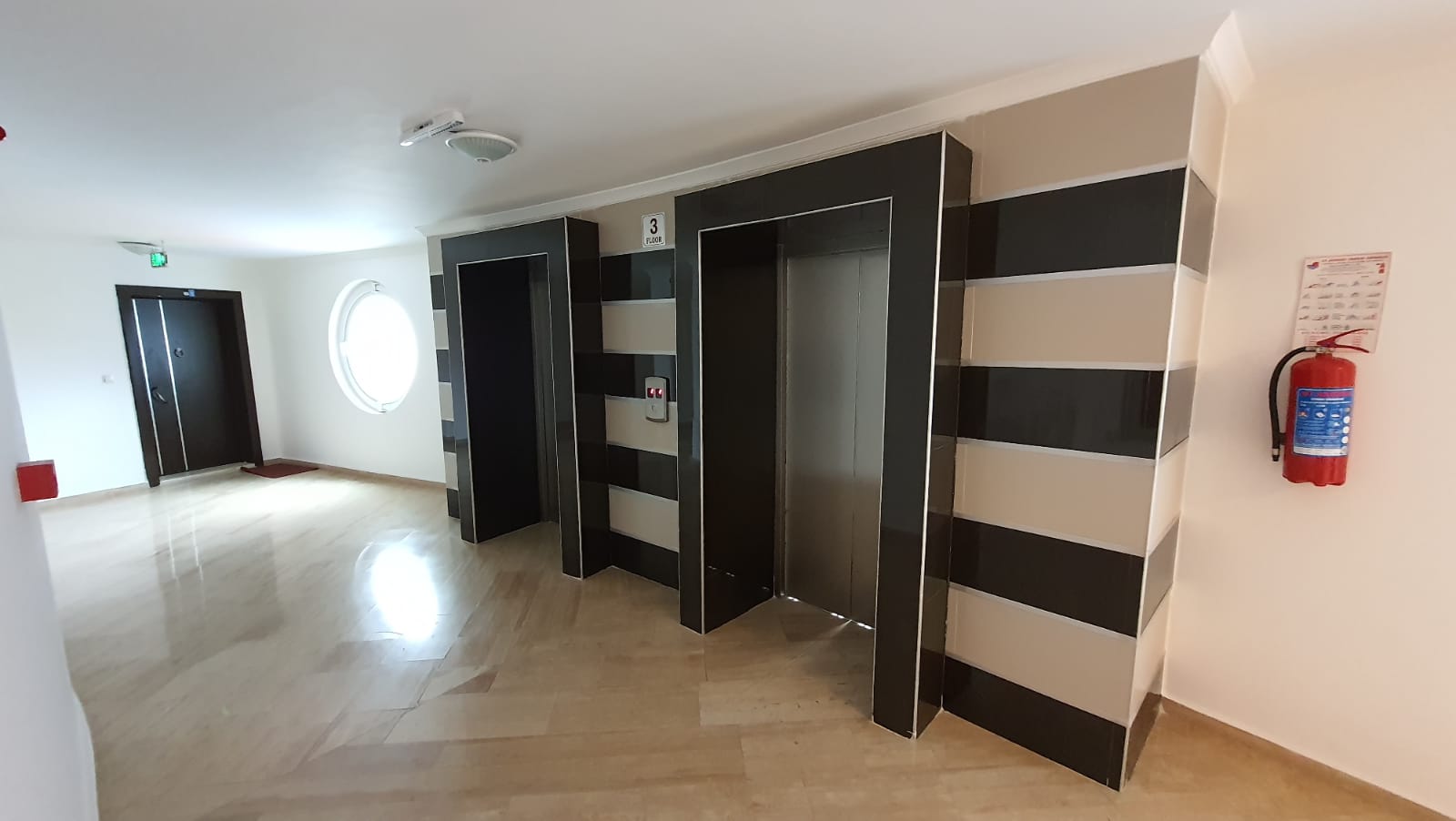 Mahmutlar'da 2+1 daire - 130 m², eşyalı, geniş balkonlu