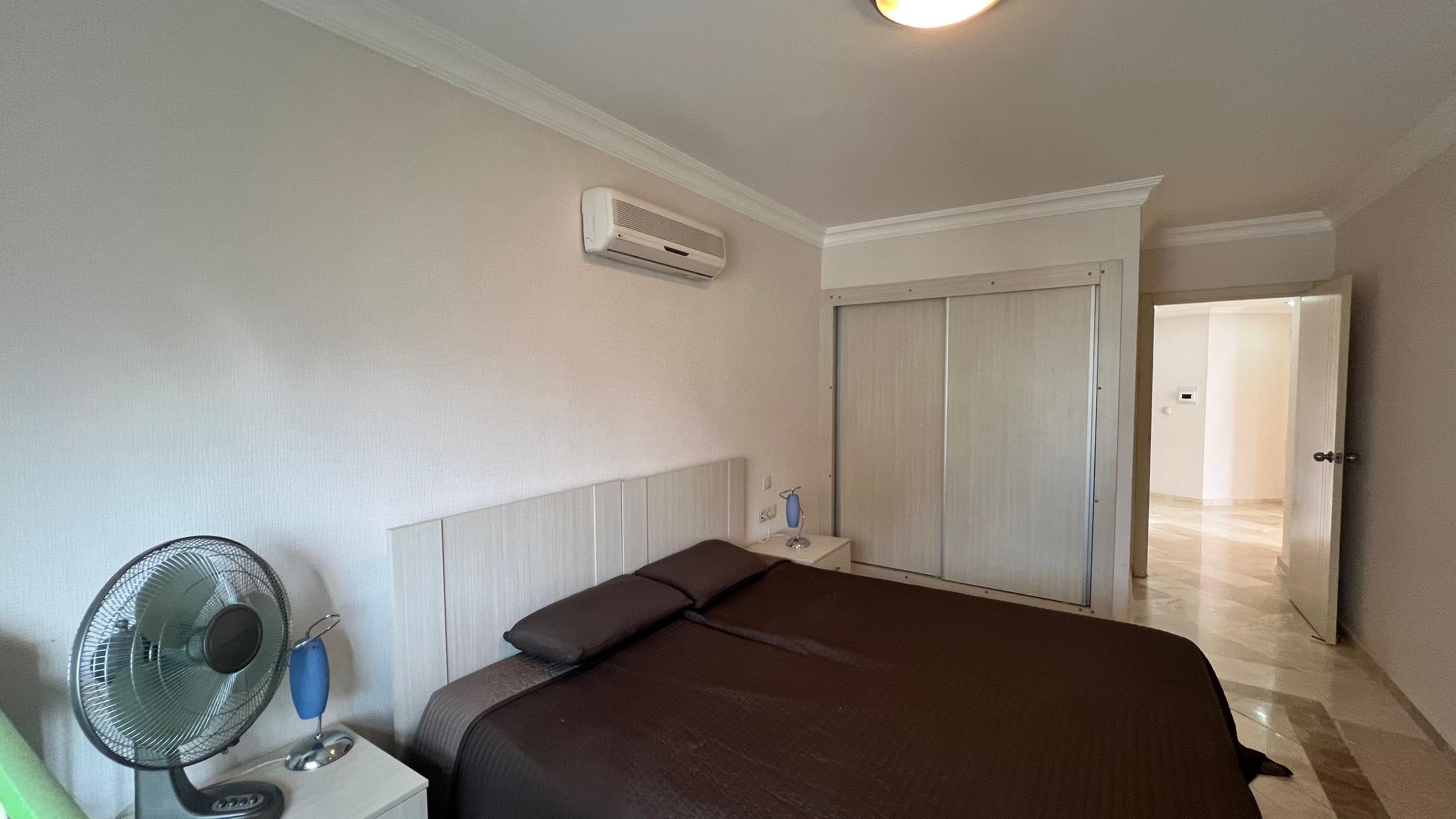 Mahmutlar'da 2+1 daire - 130 m², eşyalı, geniş balkonlu