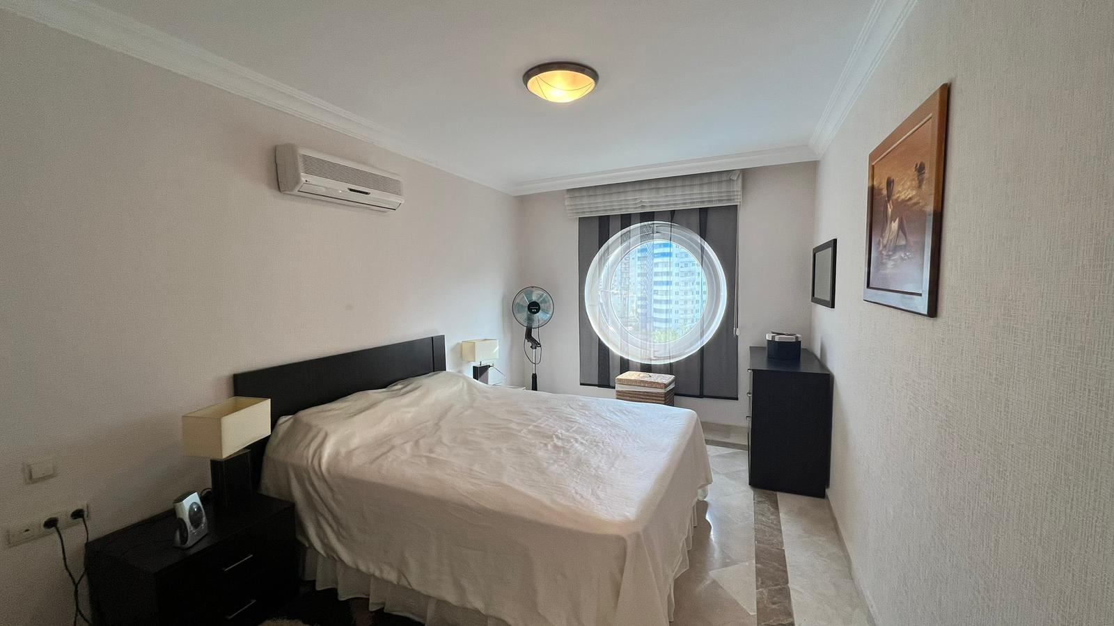 Mahmutlar'da 2+1 daire - 130 m², eşyalı, geniş balkonlu