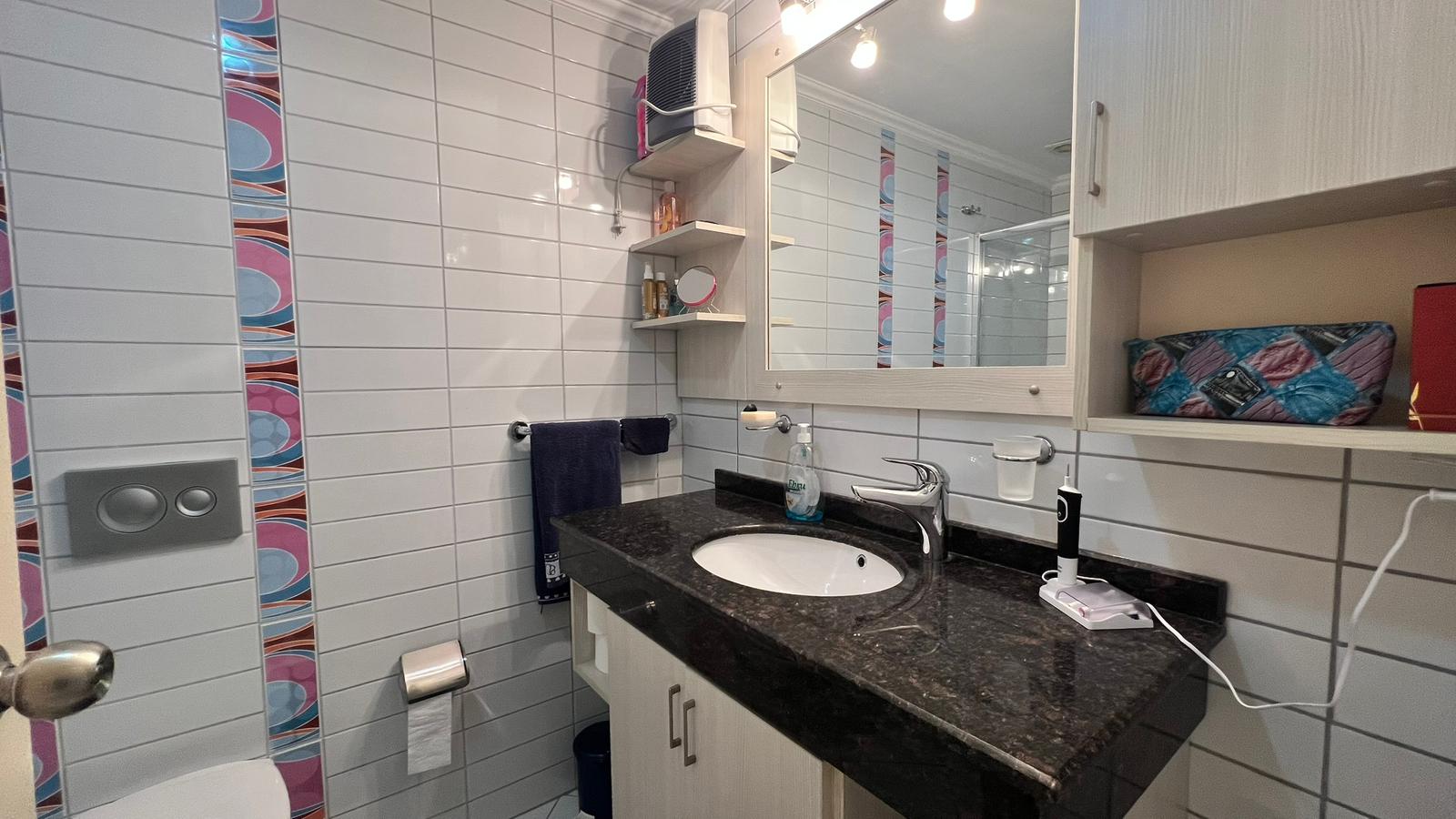 Mahmutlar'da 2+1 daire - 130 m², eşyalı, geniş balkonlu