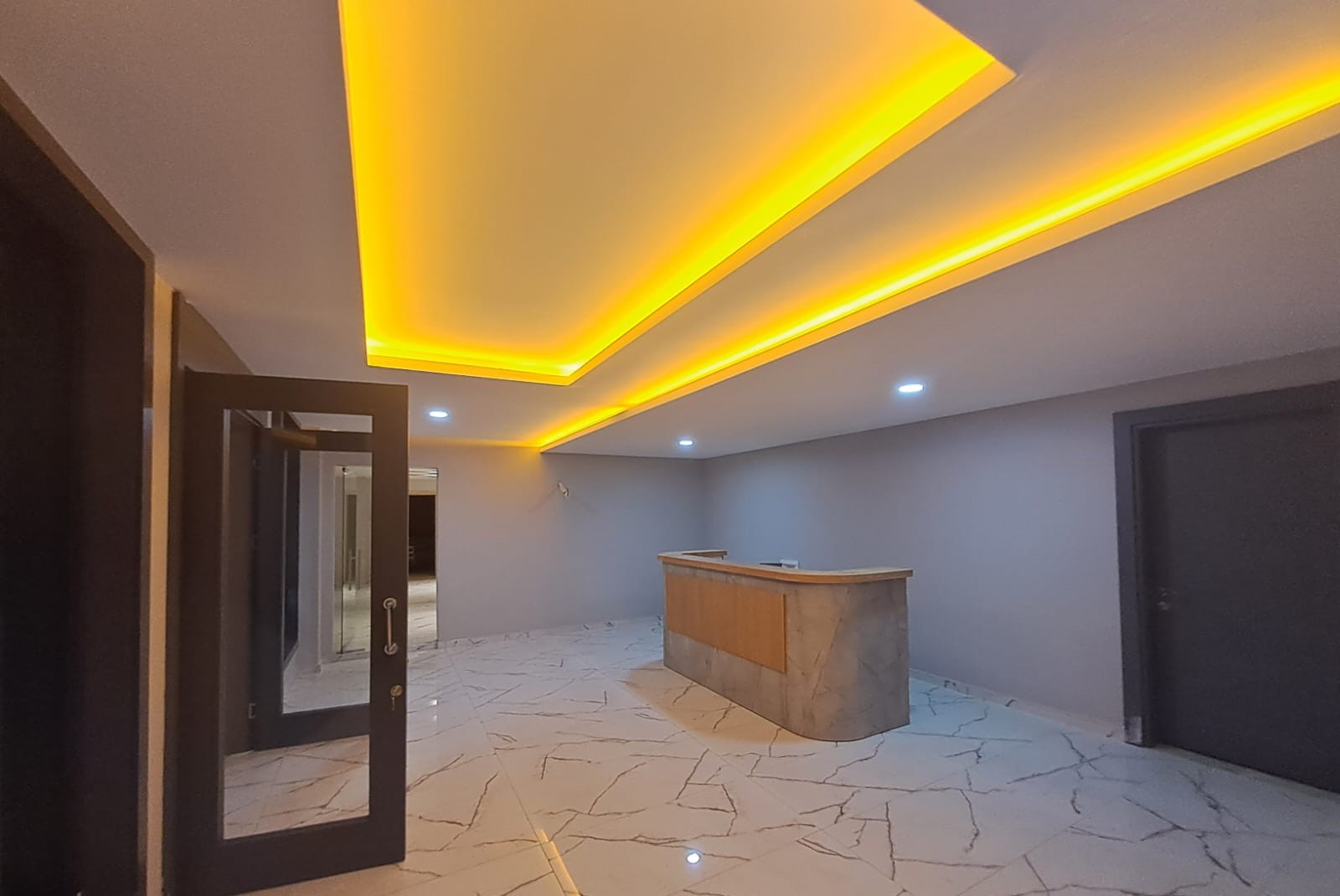 Alanya real estate with installments up to 1 year - new 1+1 apartment with sea views in Avsallar