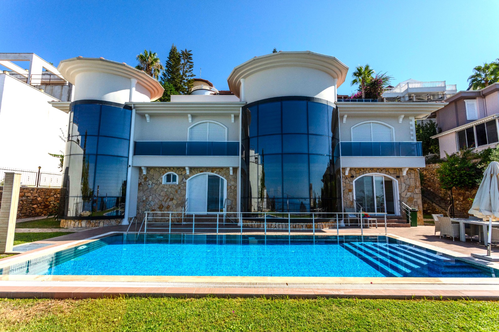 Private 5+2 villa in the center of Alanya, Bektaş district – furnished and with panoramic views