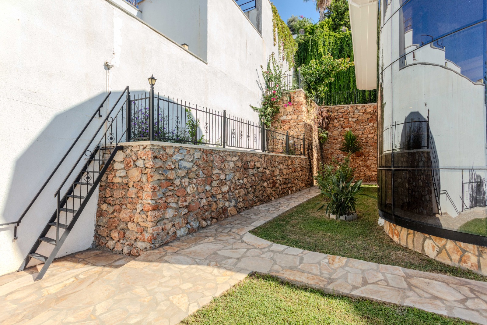 Private 5+2 villa in the center of Alanya, Bektaş district – furnished and with panoramic views