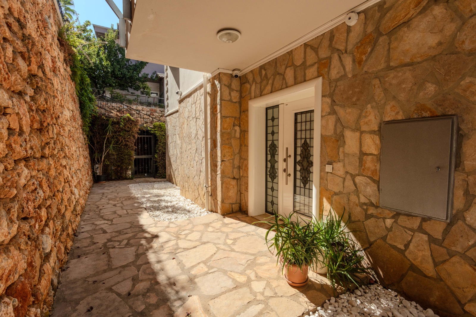 Private 5+2 villa in the center of Alanya, Bektaş district – furnished and with panoramic views