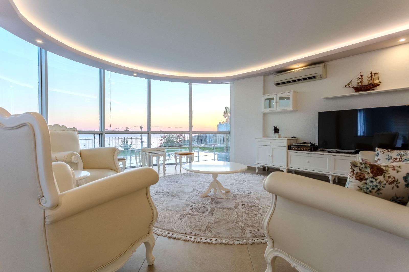 Private 5+2 villa in the center of Alanya, Bektaş district – furnished and with panoramic views