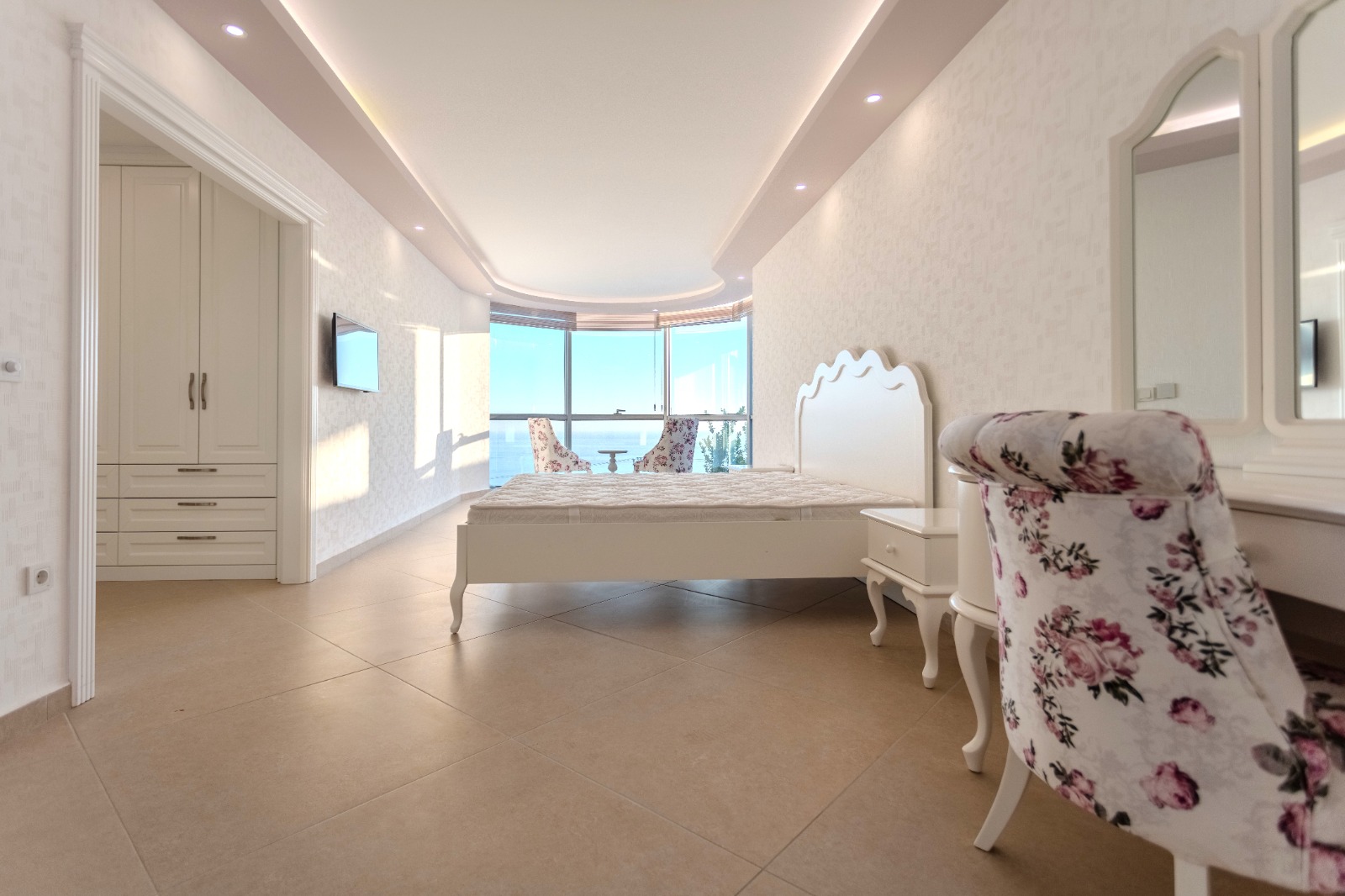 Private 5+2 villa in the center of Alanya, Bektaş district – furnished and with panoramic views