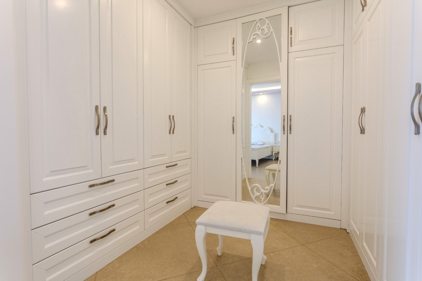 Private 5+2 villa in the center of Alanya, Bektaş district – furnished and with panoramic views