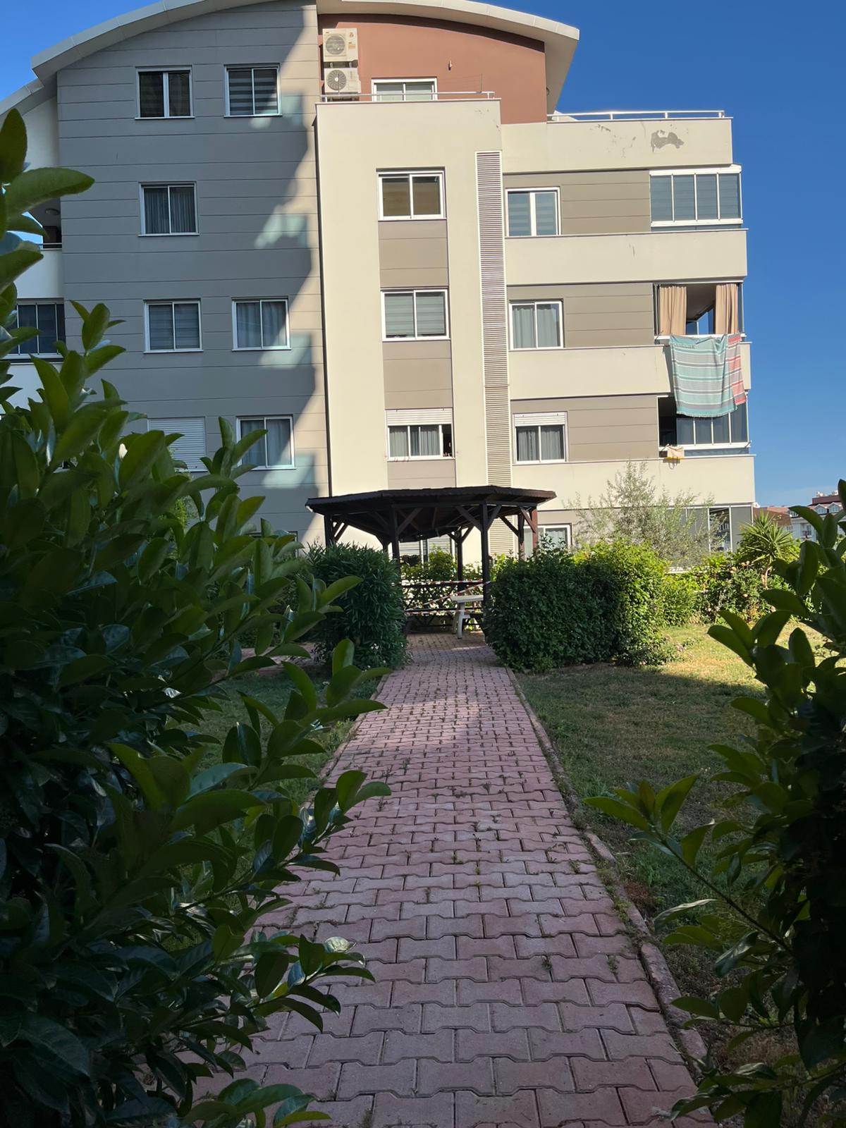 Квартира 1+1 под ВНЖ и гражданство в Алании - 80 м² с мебелью, район Джикджилли