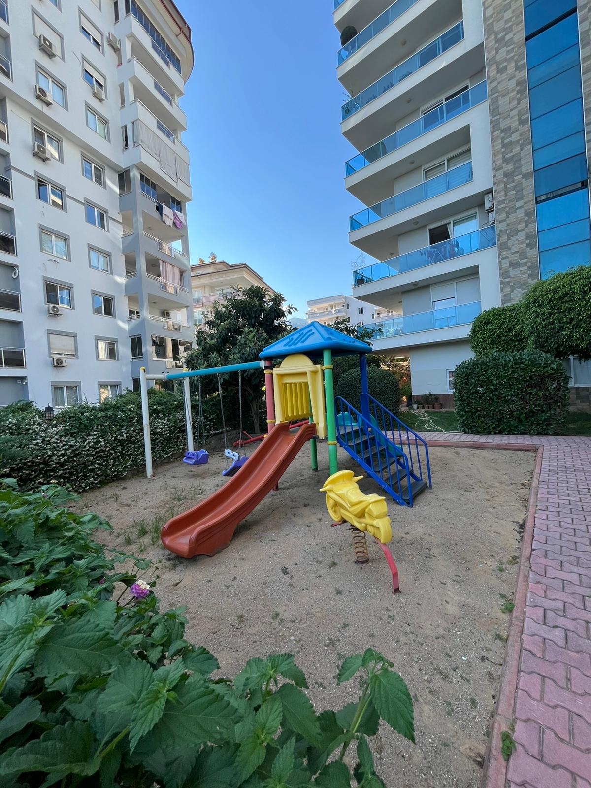 Квартира 1+1 под ВНЖ и гражданство в Алании - 80 м² с мебелью, район Джикджилли