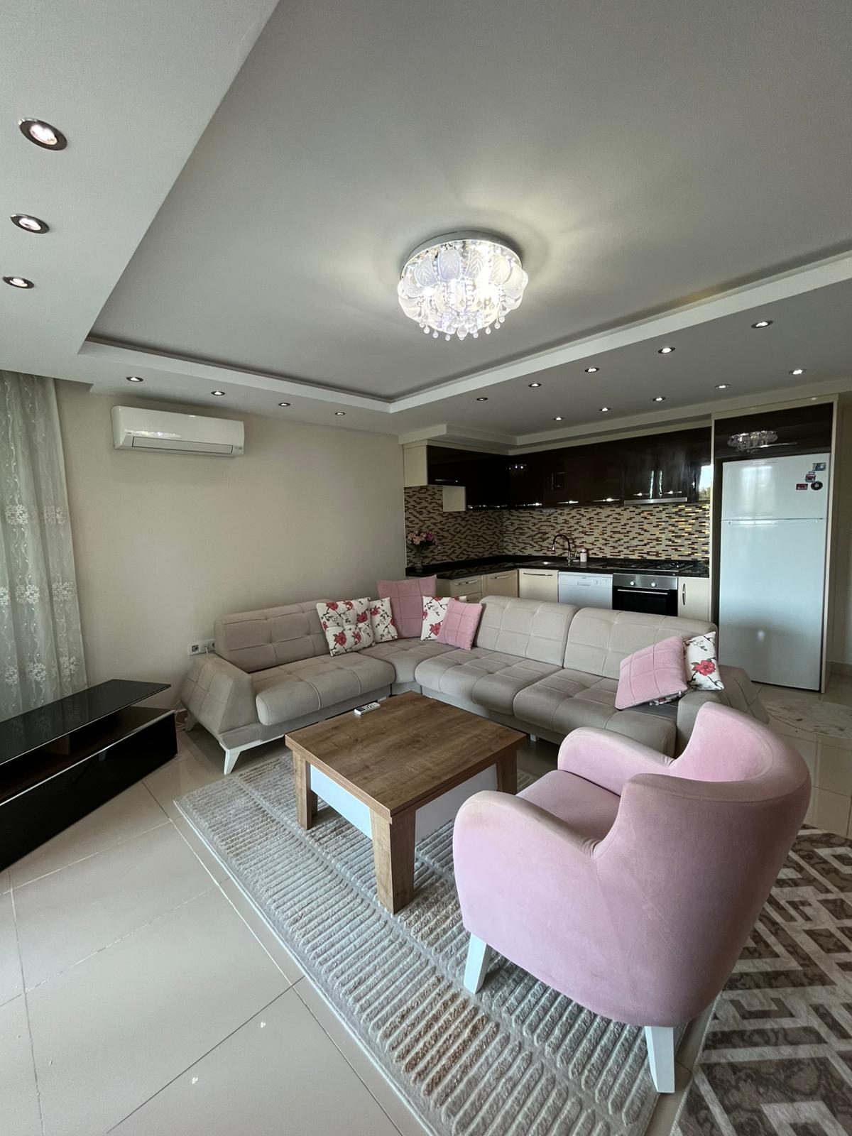 Квартира 1+1 под ВНЖ и гражданство в Алании - 80 м² с мебелью, район Джикджилли