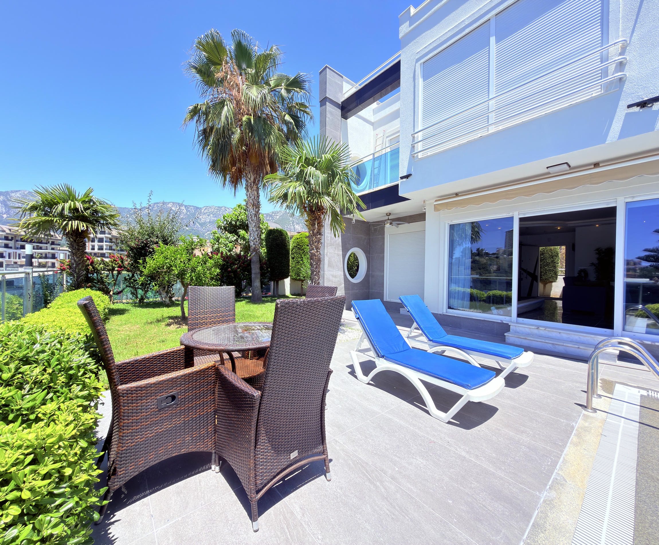 Two-story private villa 4+1 in Alanya – furnished, pool, sea view, Kargicak district