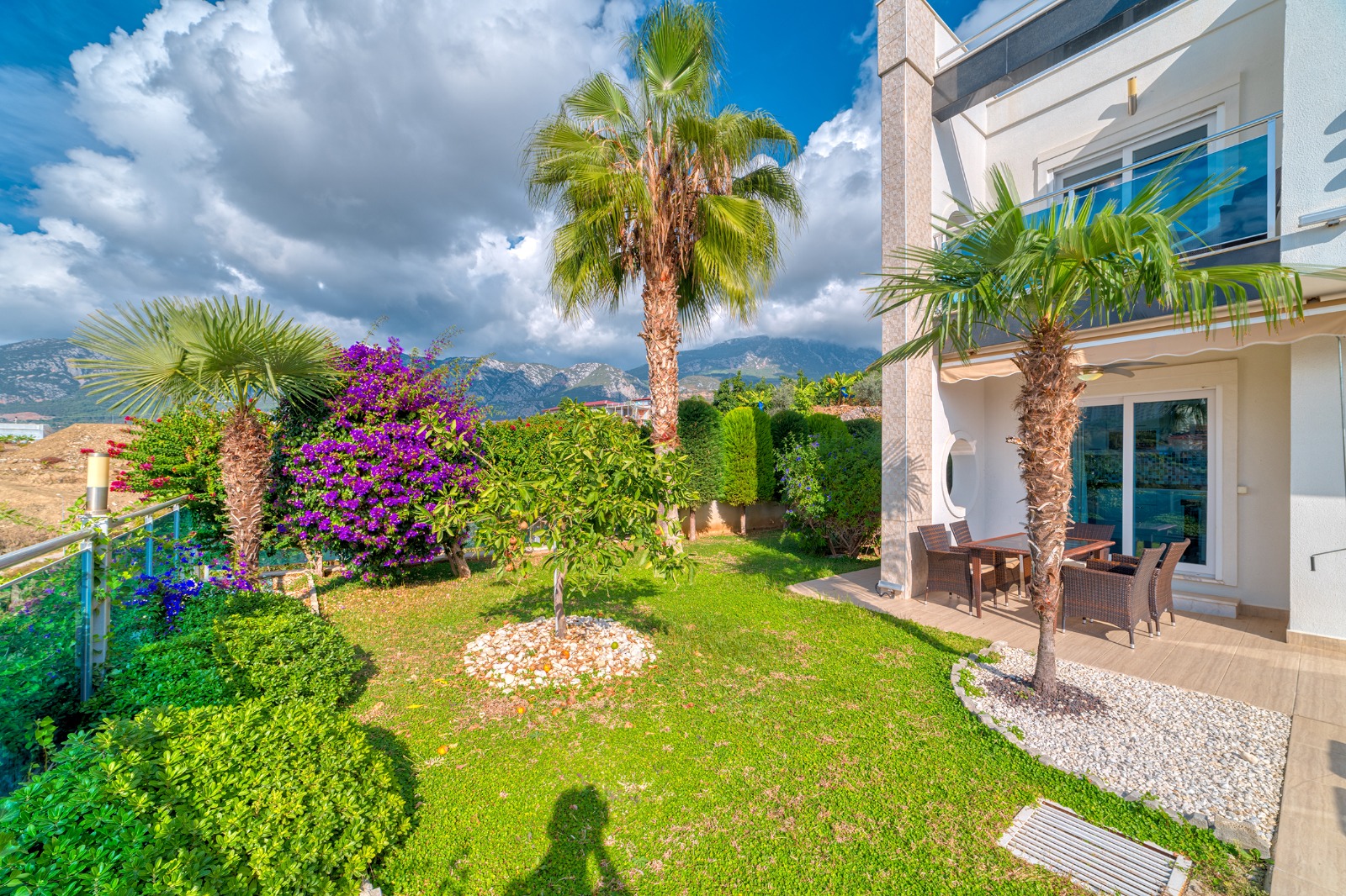 Two-story private villa 4+1 in Alanya – furnished, pool, sea view, Kargicak district