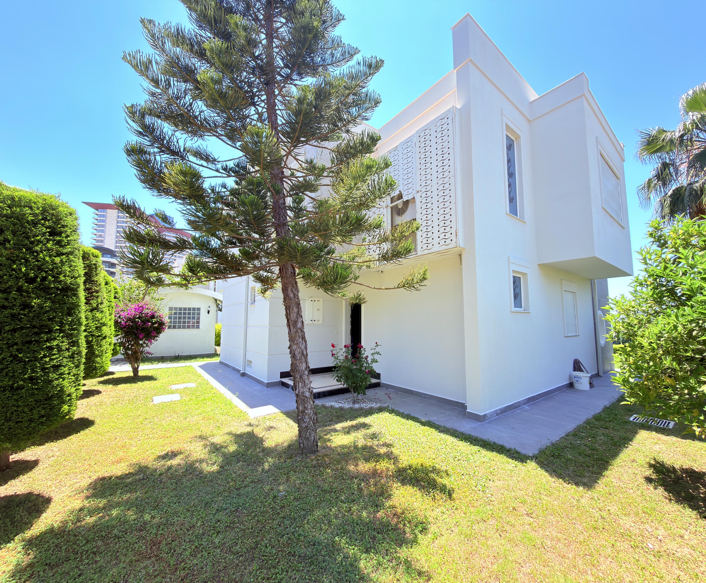 Two-story private villa 4+1 in Alanya – furnished, pool, sea view, Kargicak district