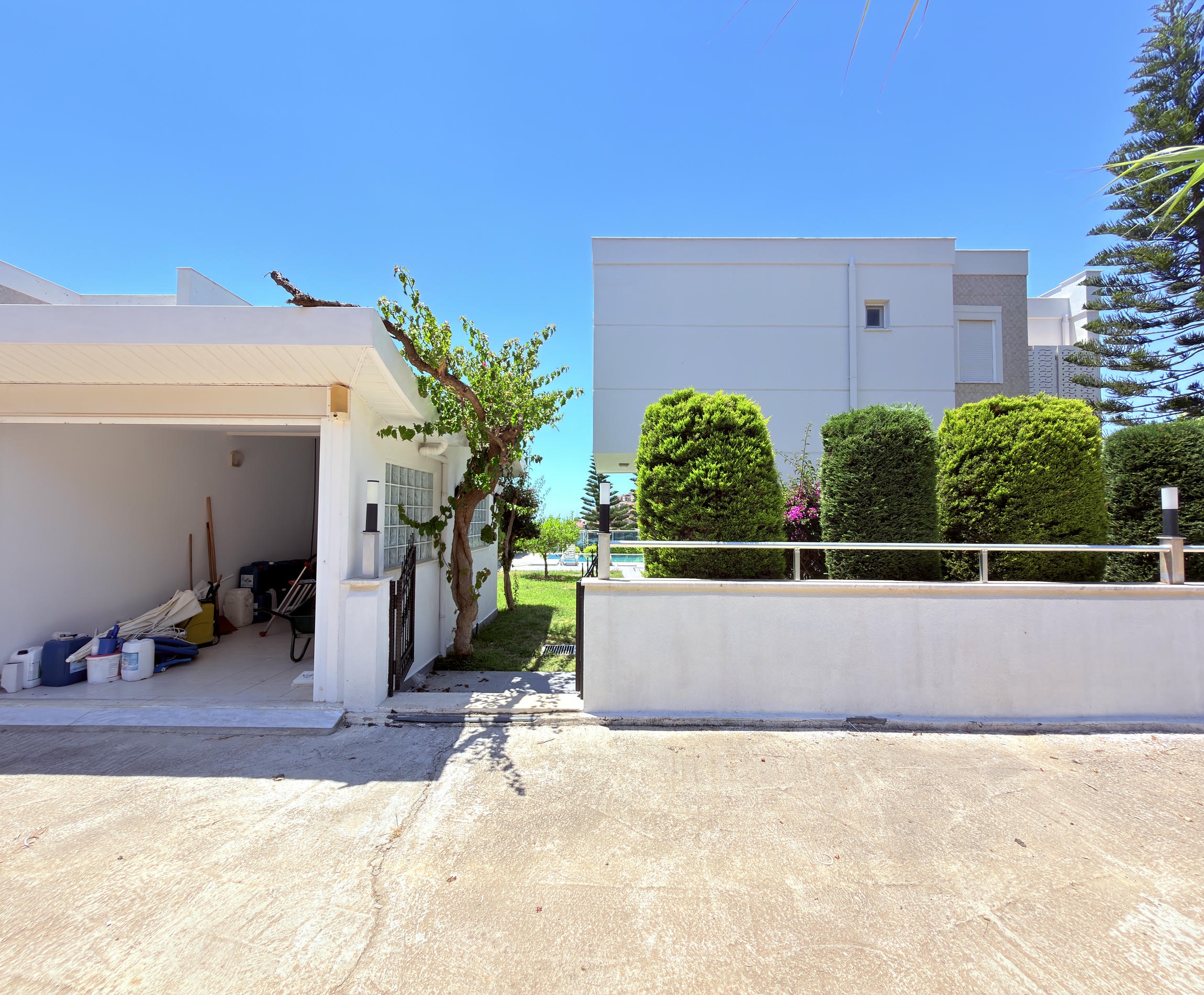 Two-story private villa 4+1 in Alanya – furnished, pool, sea view, Kargicak district