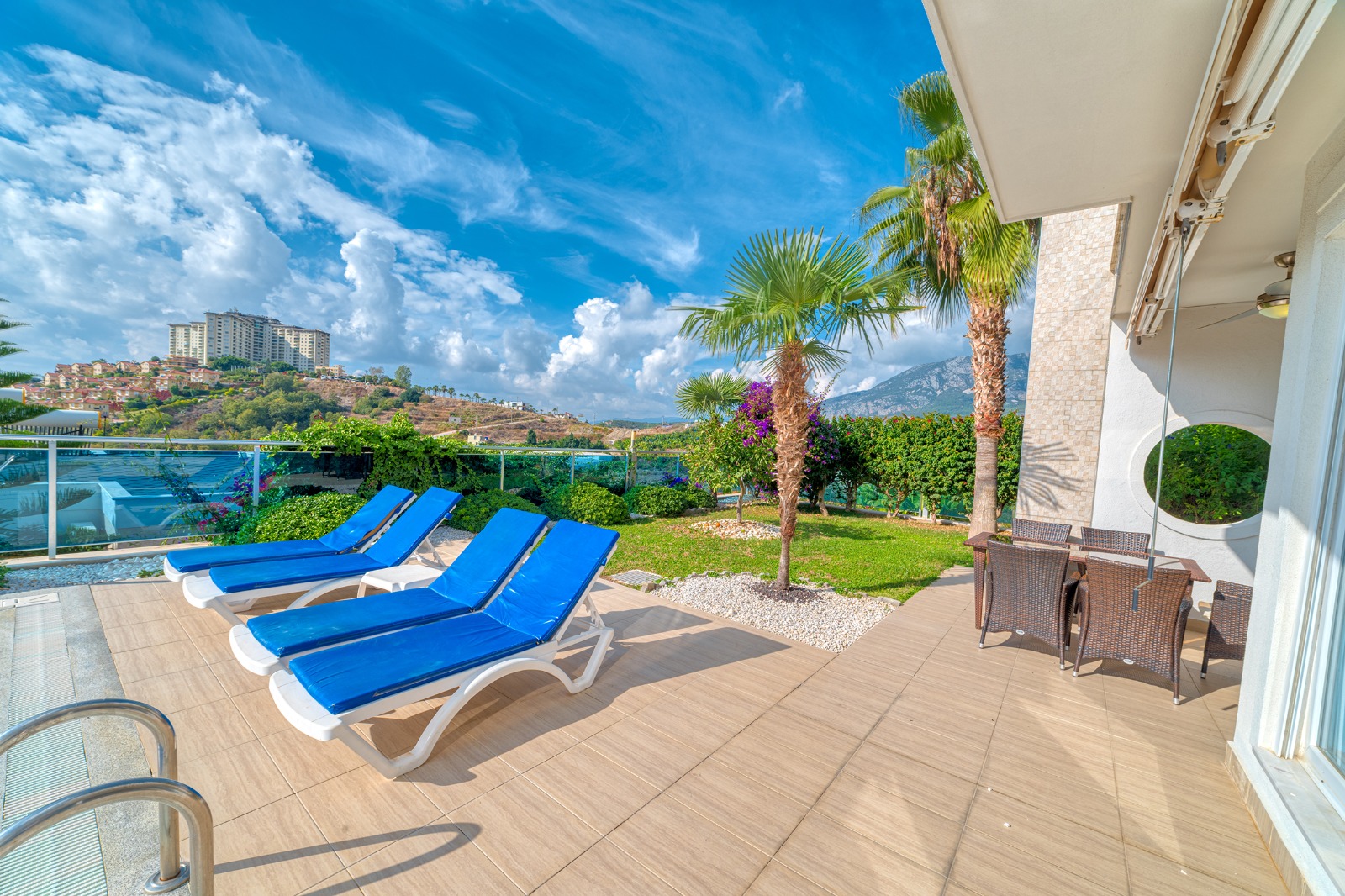 Two-story private villa 4+1 in Alanya – furnished, pool, sea view, Kargicak district