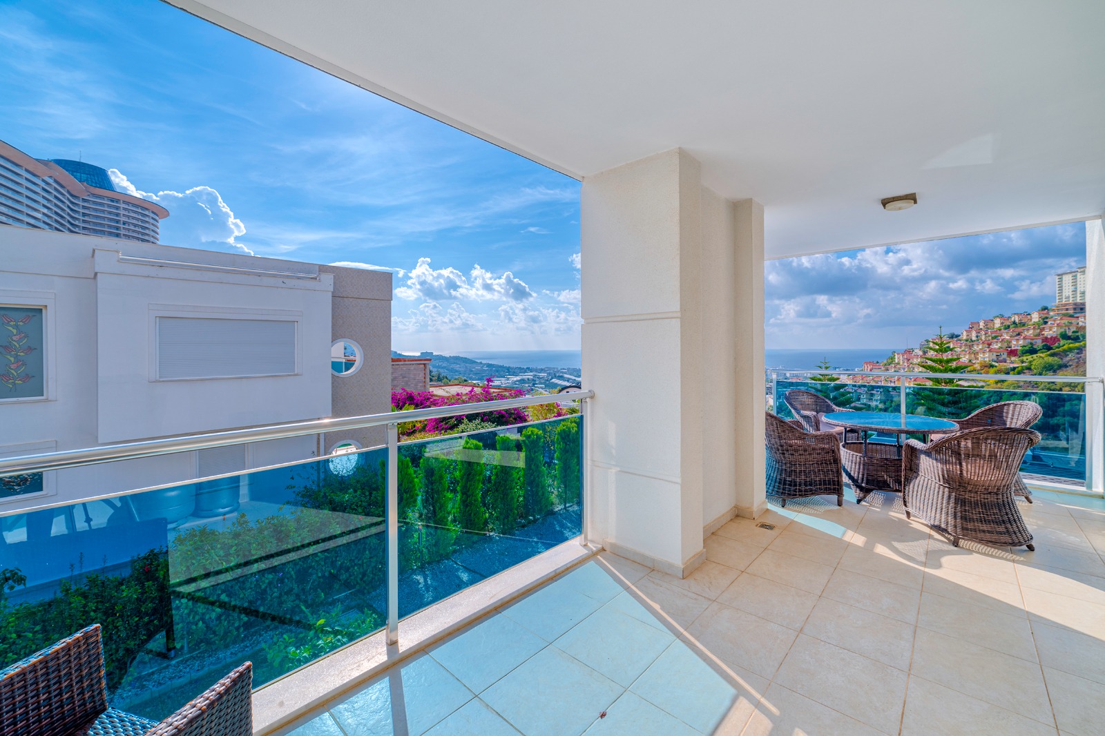 Two-story private villa 4+1 in Alanya – furnished, pool, sea view, Kargicak district