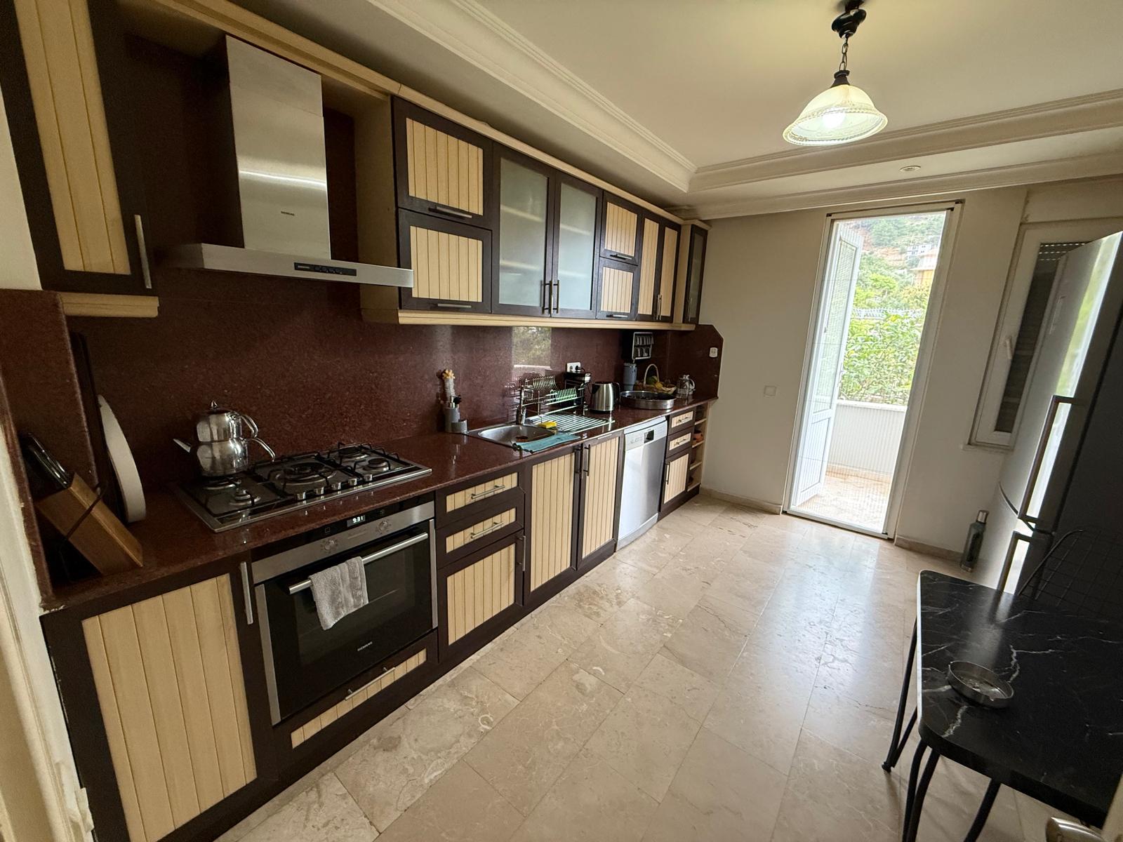 Villa in Alanya for residence permit and citizenship - a detached 4+1 with a pool and garden in the Oba area