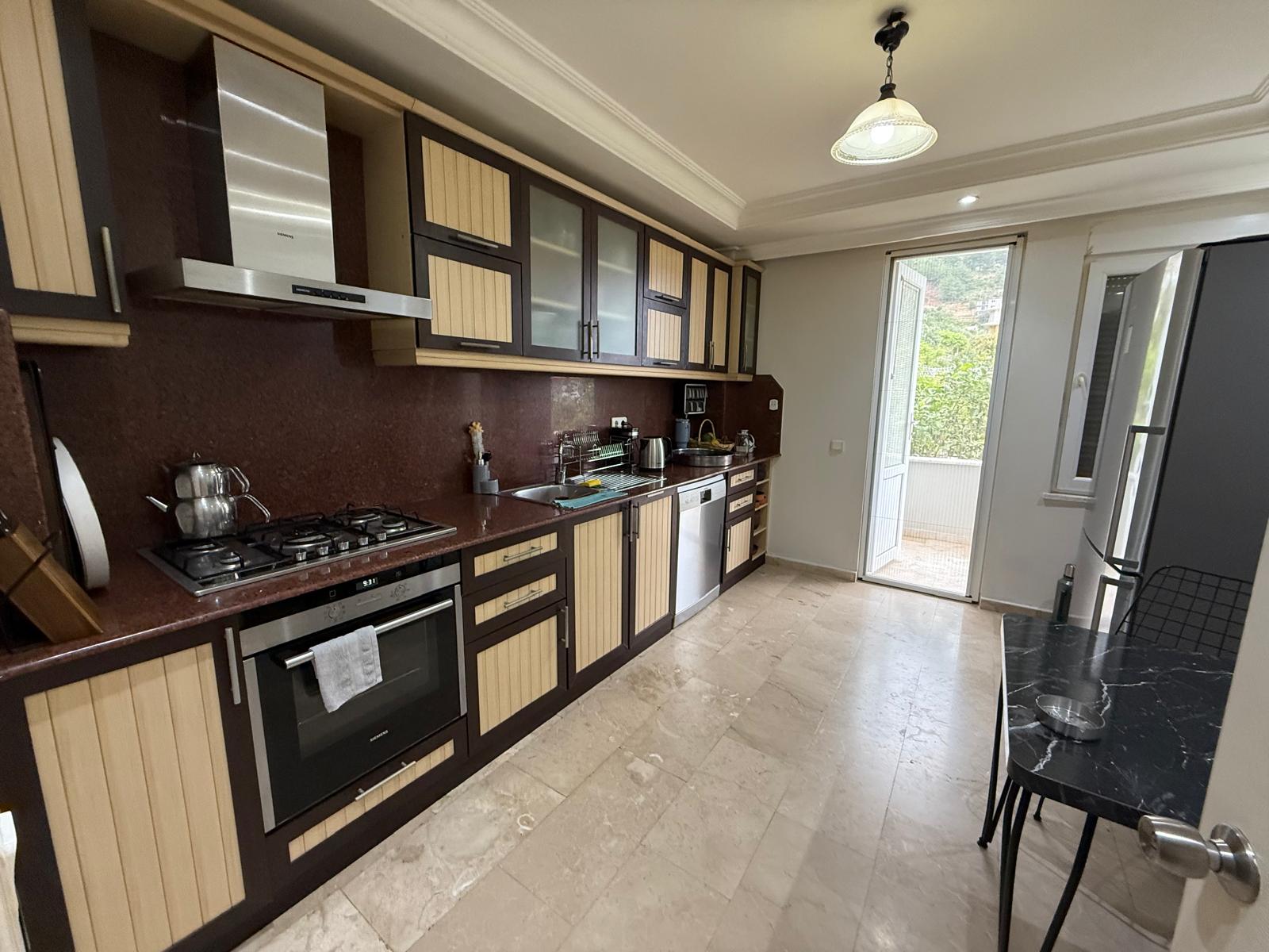 Villa in Alanya for residence permit and citizenship - a detached 4+1 with a pool and garden in the Oba area