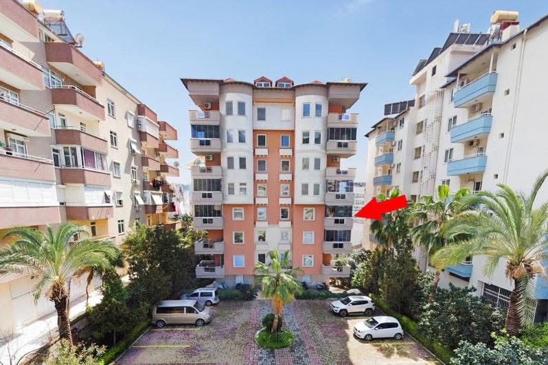 Квартира 2+1 в центре Алании – мебель, вид на горы, остекленный балкон, район пляжа Клеопатра