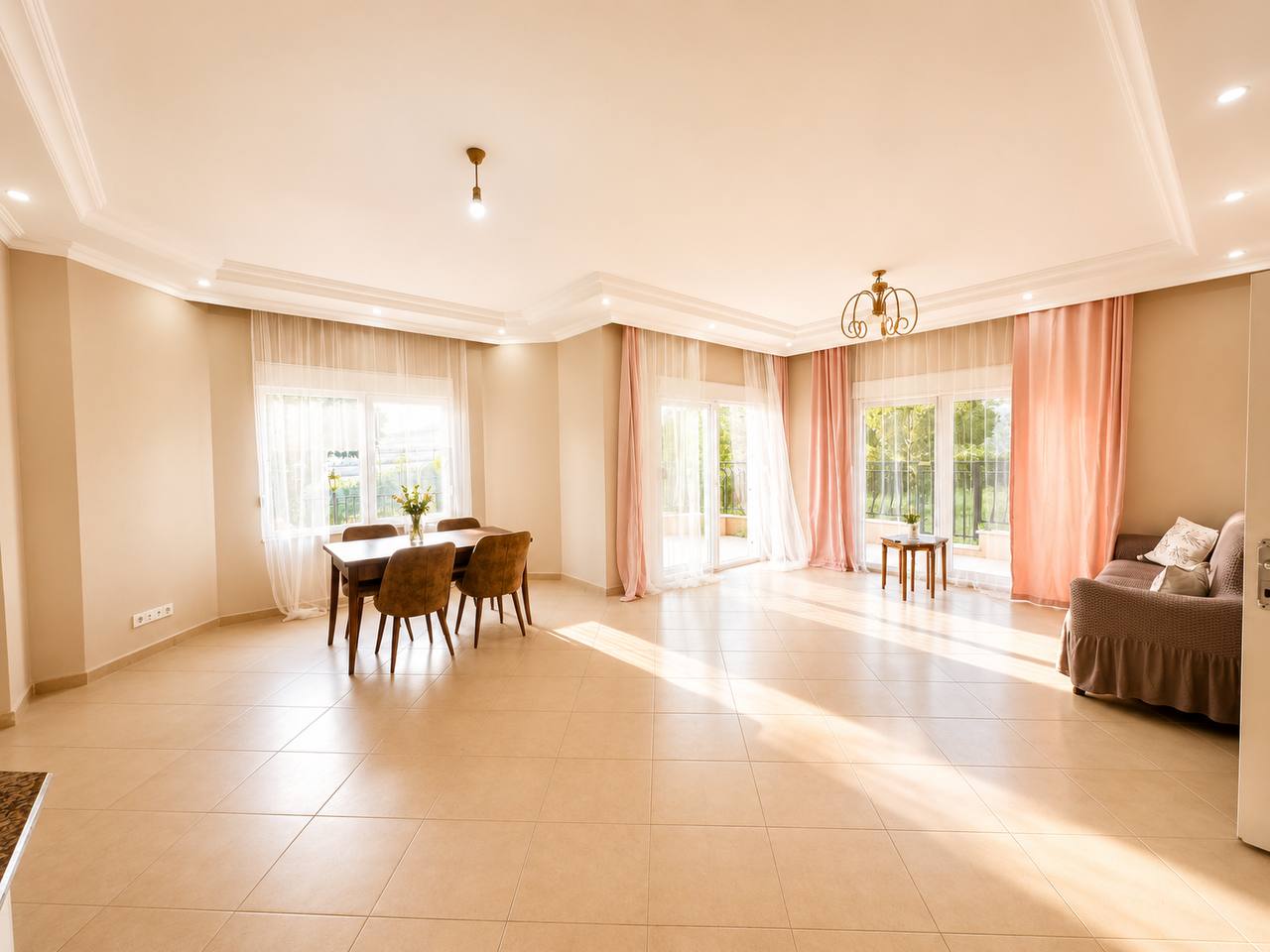 Квартира 2+1 в Махмутларе - 130 м² с мебелью и видом на горы