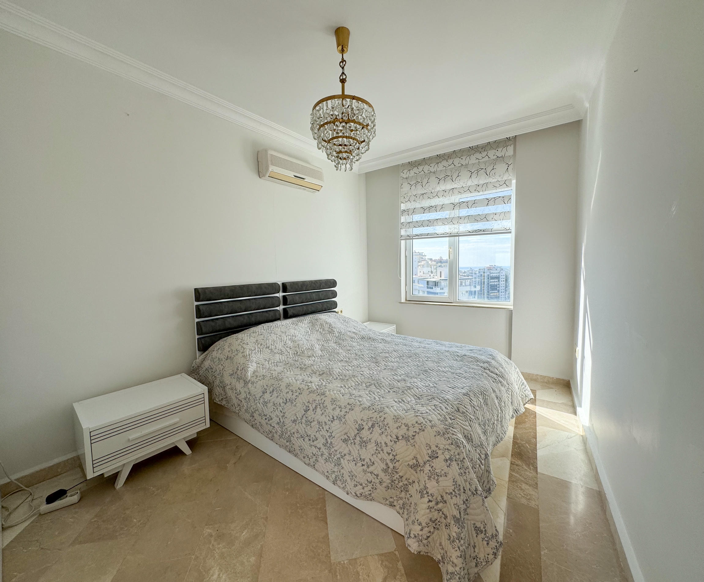 Пентхаус 2+1 в Алании, район Махмутлар – мебель, 110 м² терраса, вид на море и горы