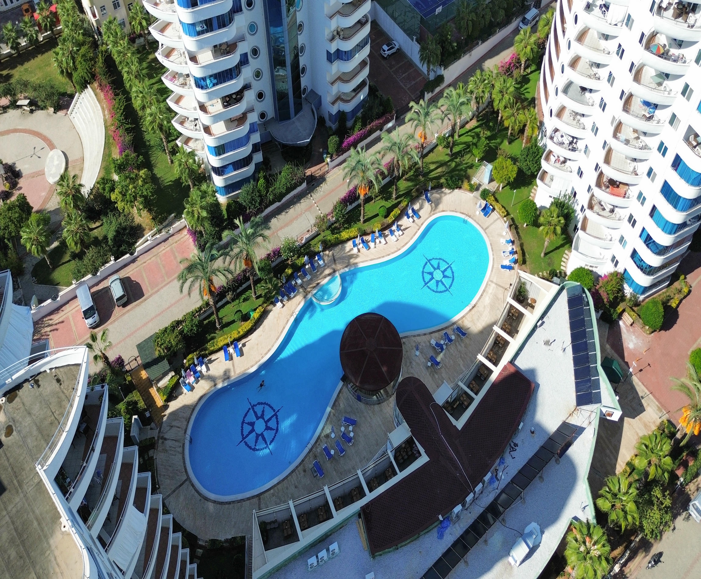 Пентхаус 2+1 в Алании, район Махмутлар – мебель, 110 м² терраса, вид на море и горы