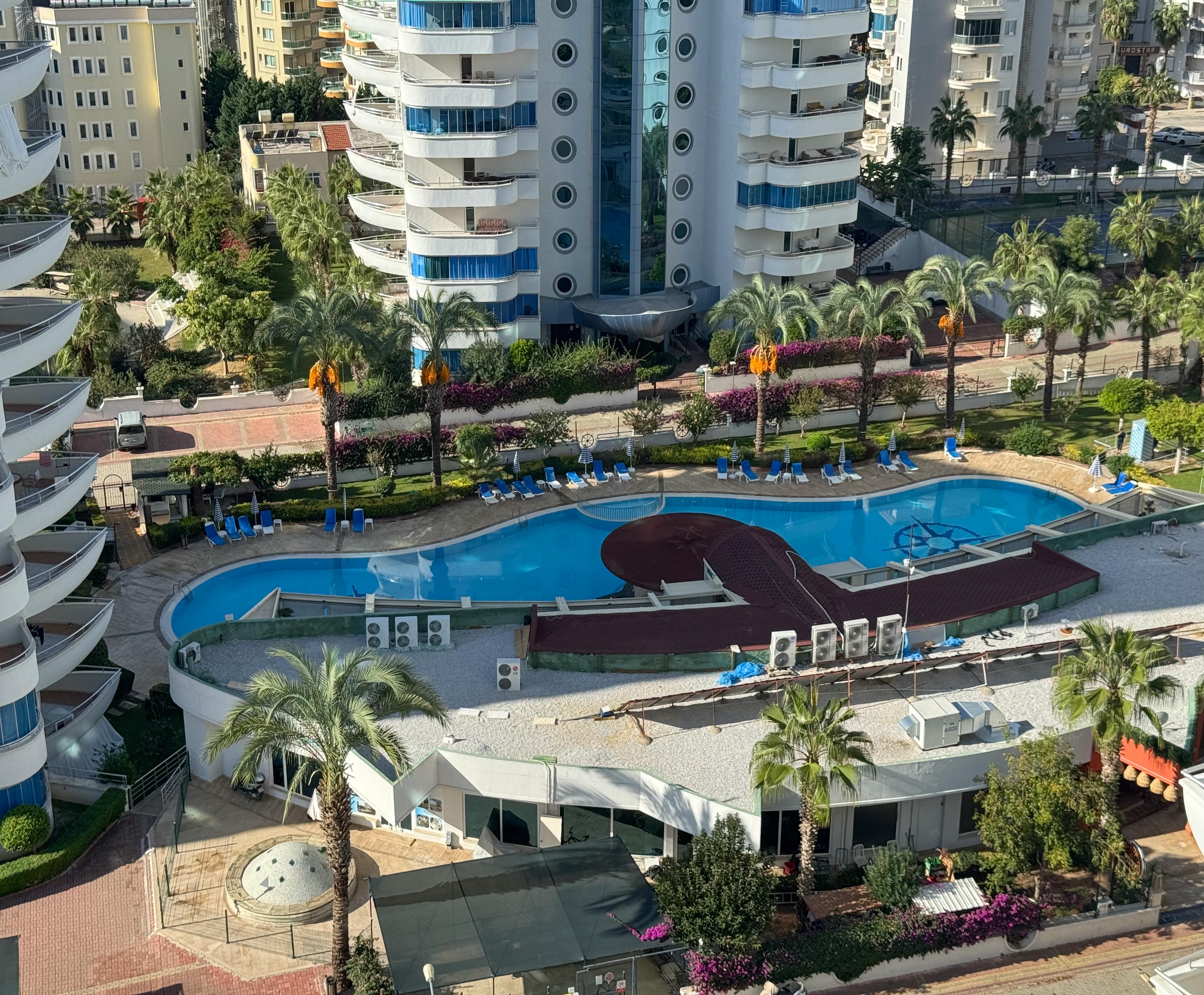 Пентхаус 2+1 в Алании, район Махмутлар – мебель, 110 м² терраса, вид на море и горы