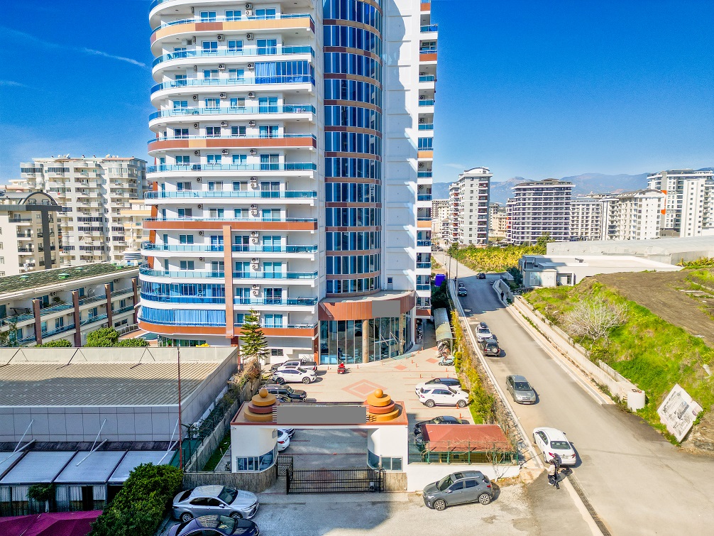 Квартира 3+1 под ВНЖ в Алании, район Махмутлар – одноуровневая с мебелью, панорамный вид на море и горы, от собственника