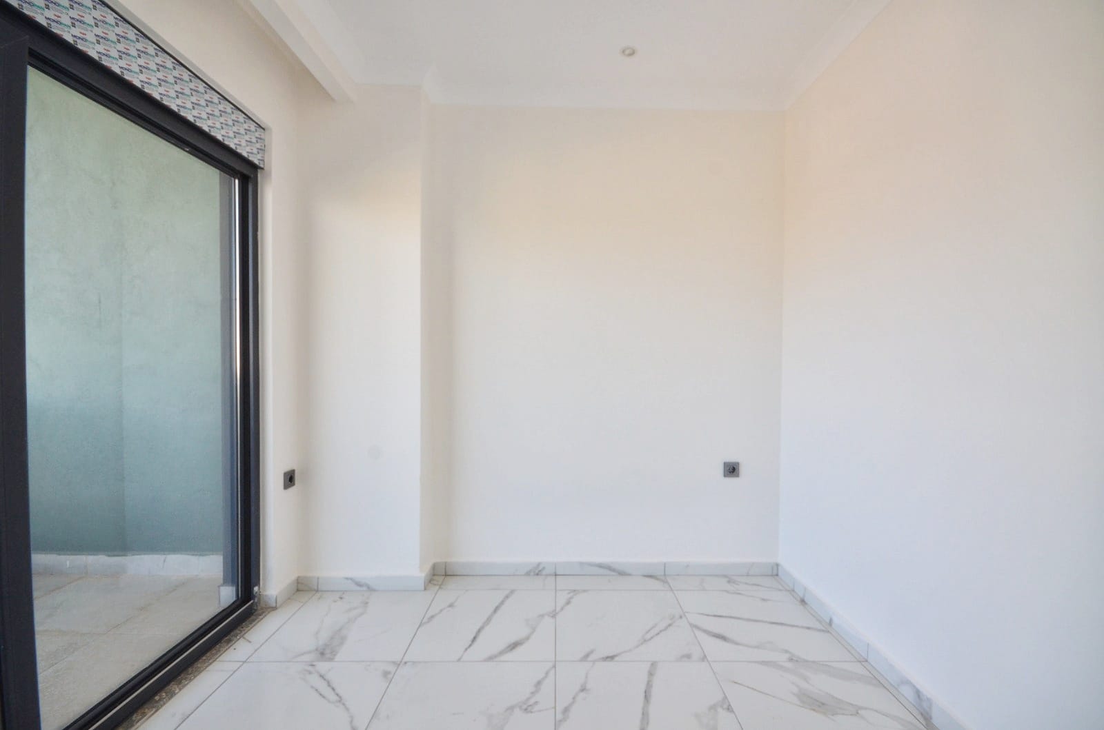Новые квартиры 1+1 с видом на горы в районе Махмутлар – первичная недвижимость в Алании