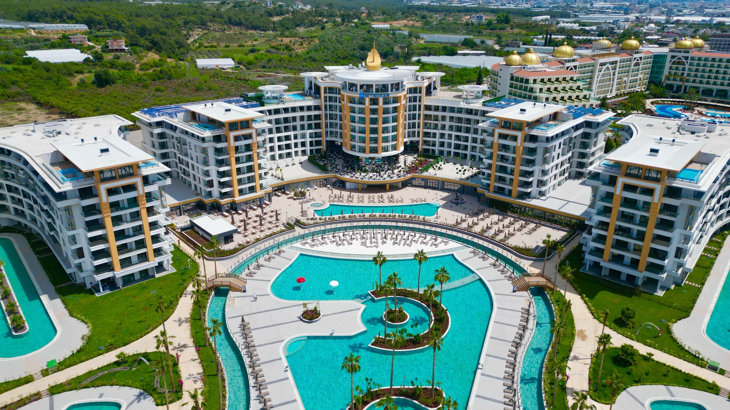 Квартира в Алании, район Тюрклер - 1+1 85 м2 с мебелью в премиальном resort-комплексе